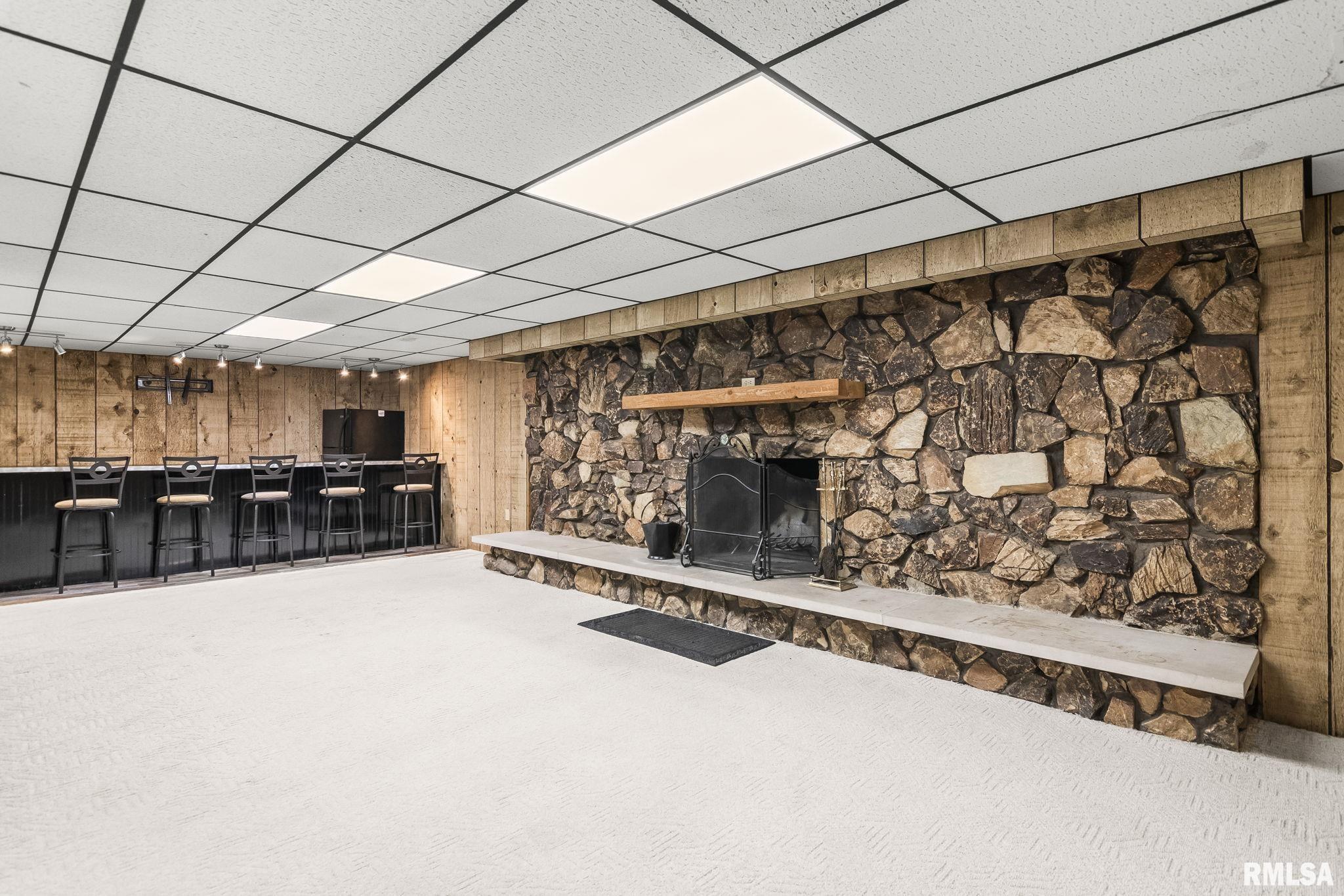 2784 HILLTOP Road