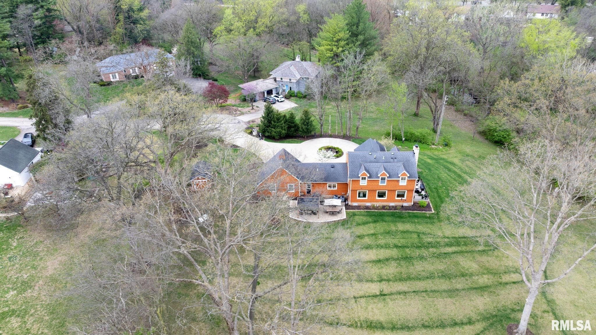 1 HILLCREST Road