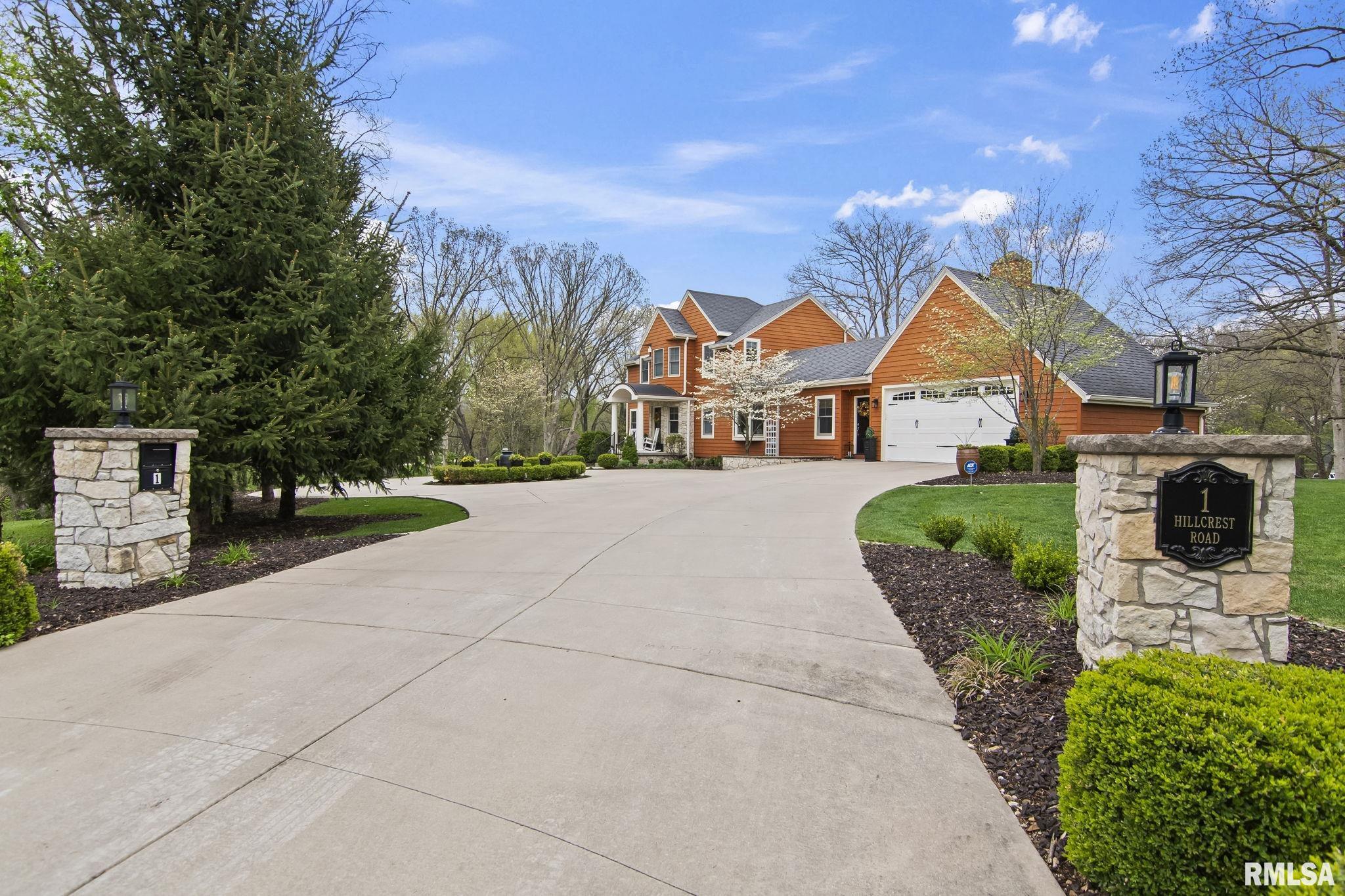 1 HILLCREST Road