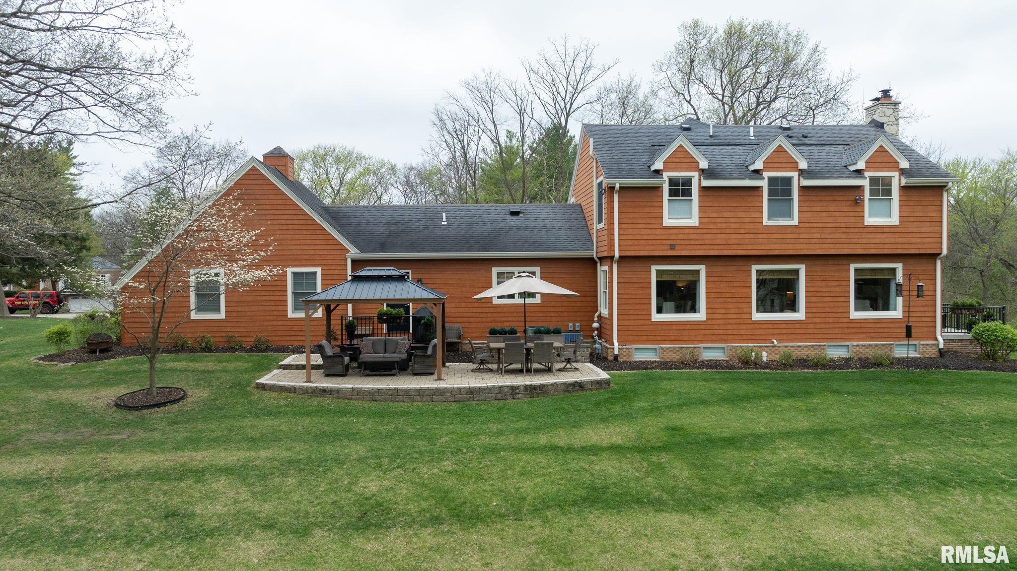 1 HILLCREST Road