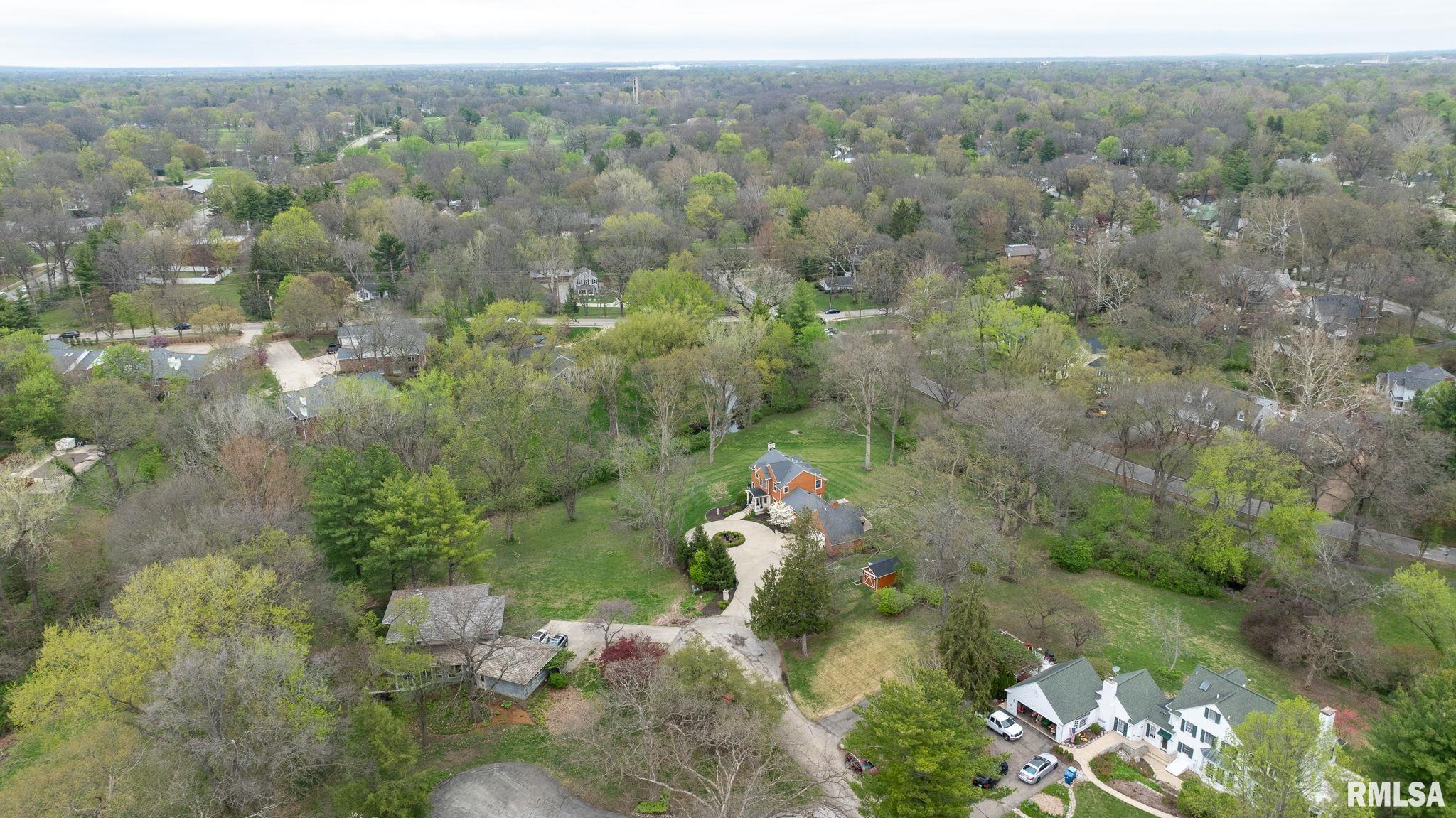 1 HILLCREST Road