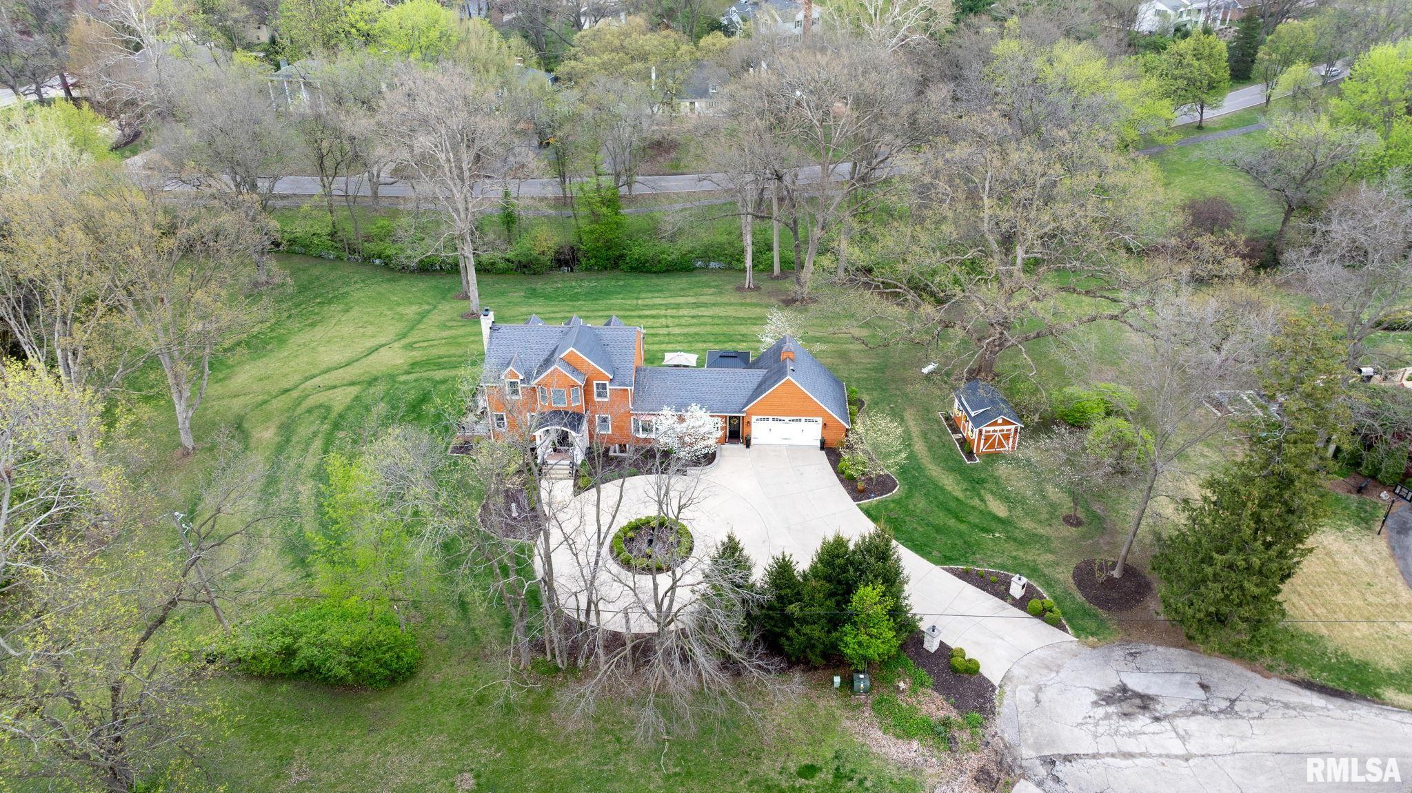 1 HILLCREST Road