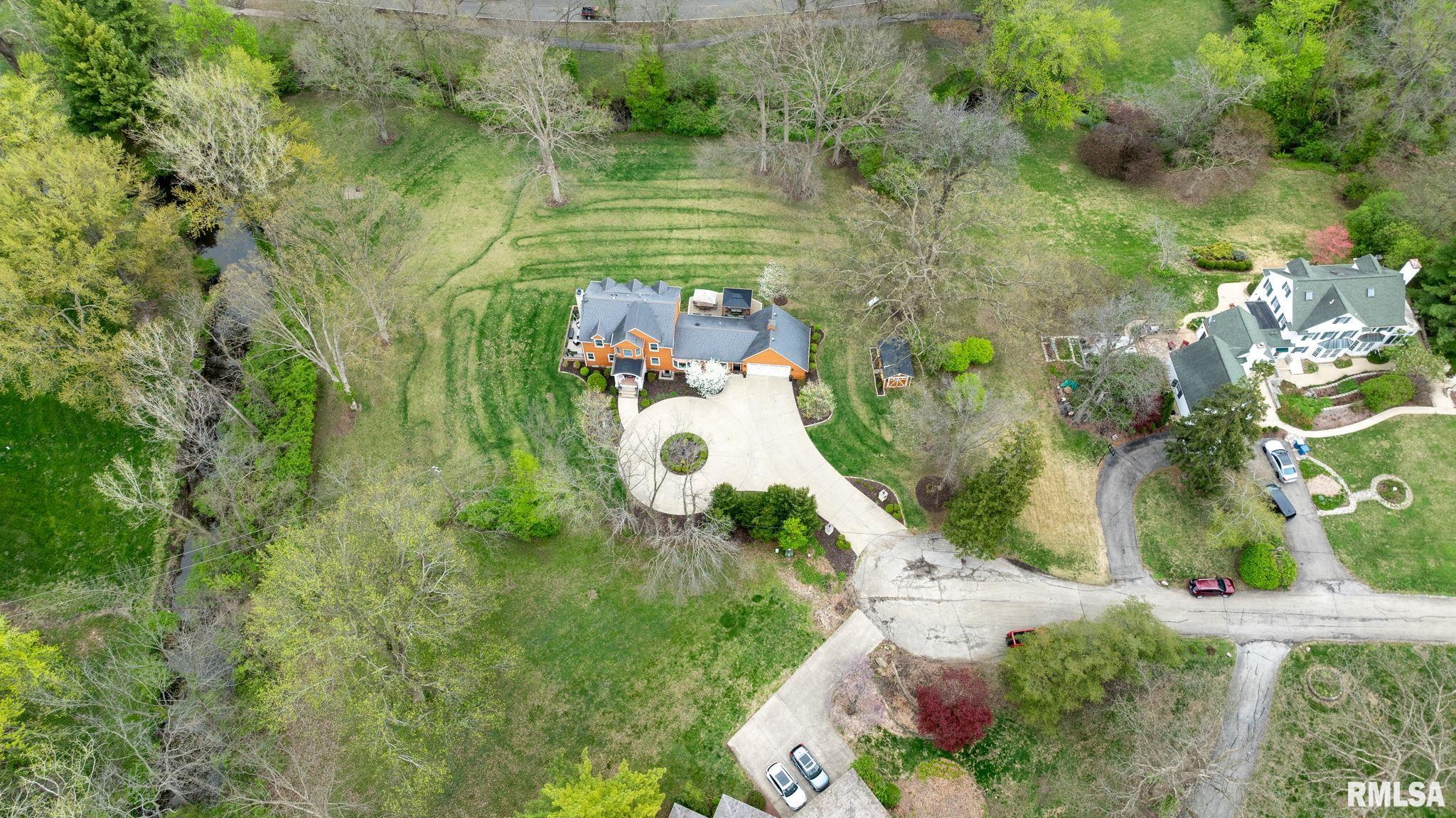 1 HILLCREST Road