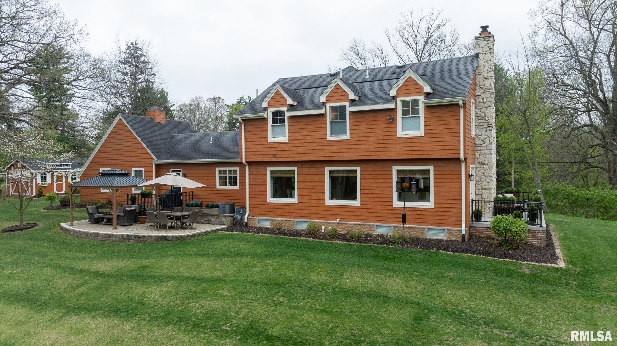 1 HILLCREST Road