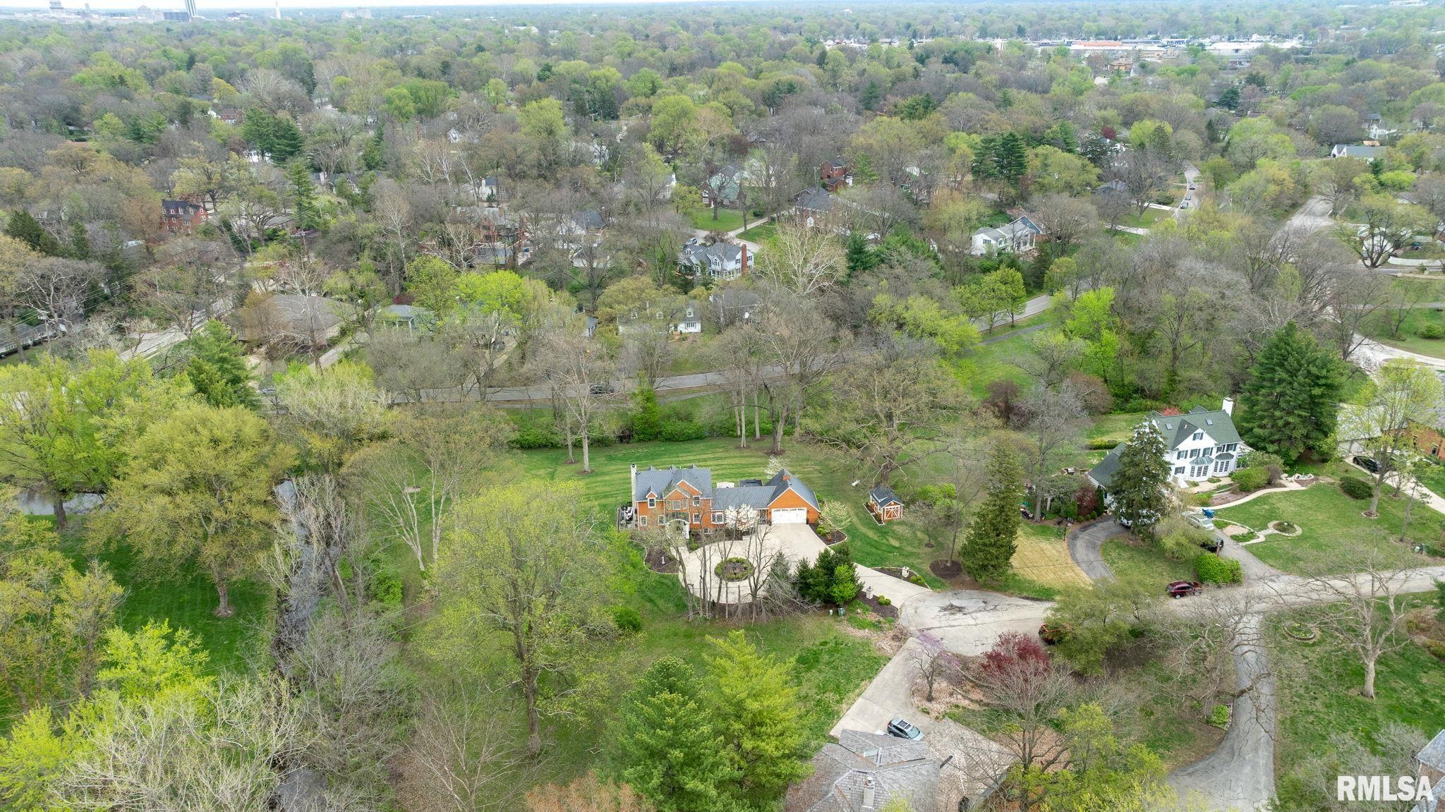 1 HILLCREST Road
