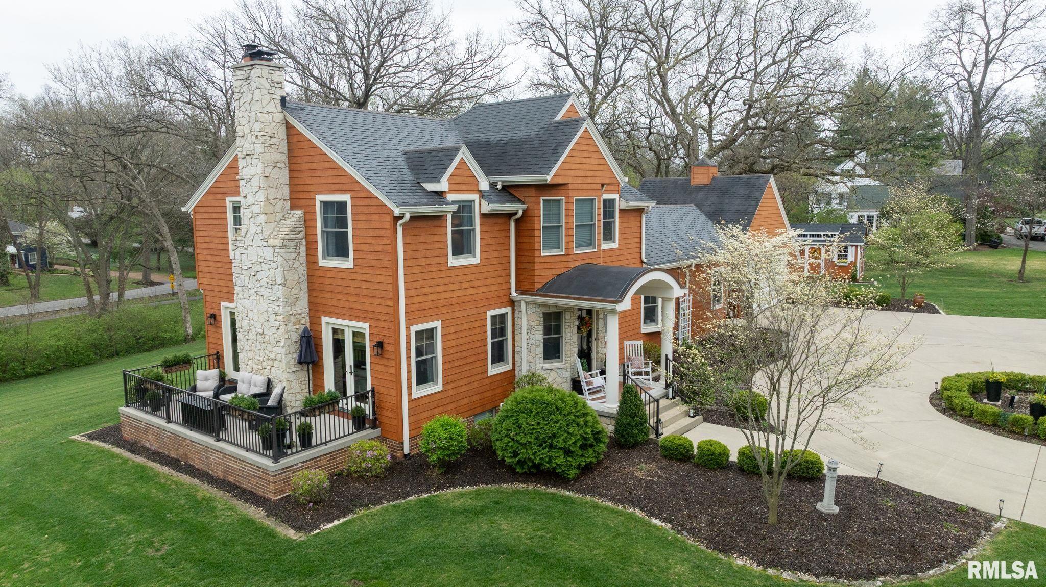 1 HILLCREST Road