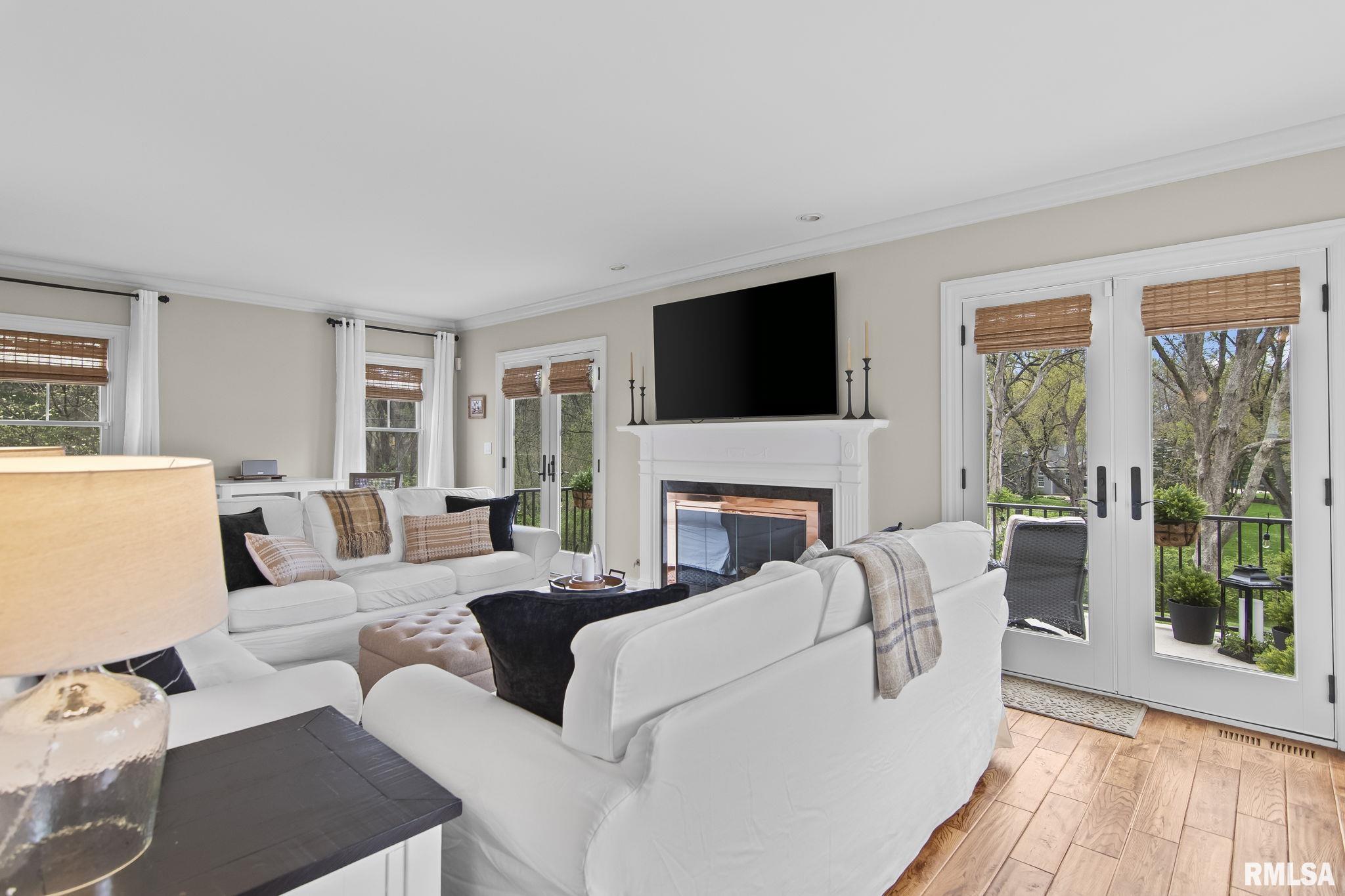 1 HILLCREST Road