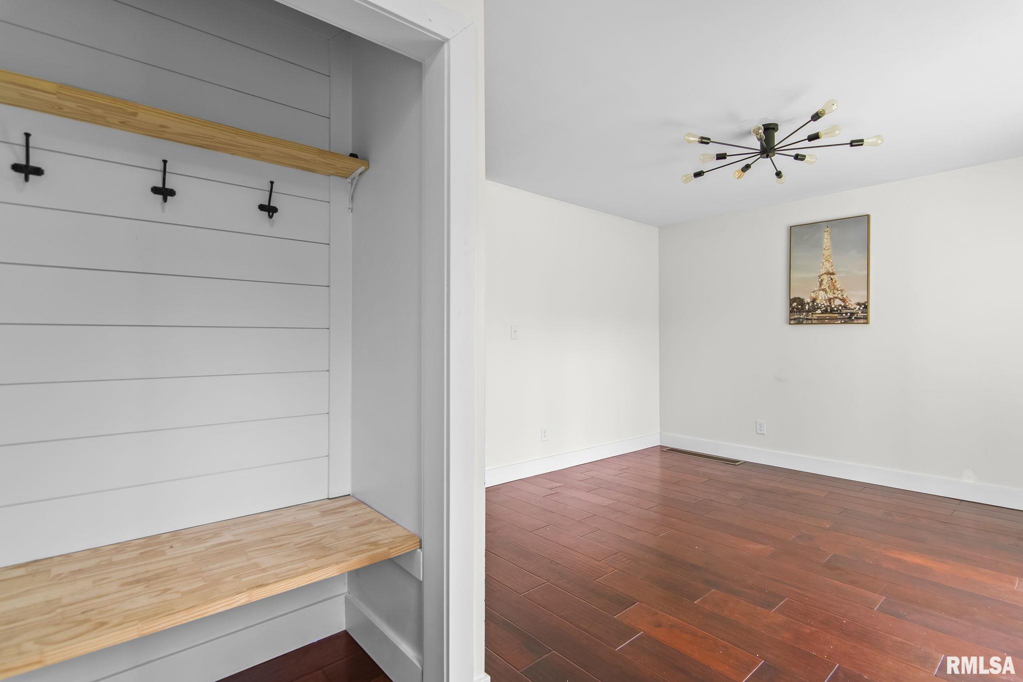 6088 Horseview Drive