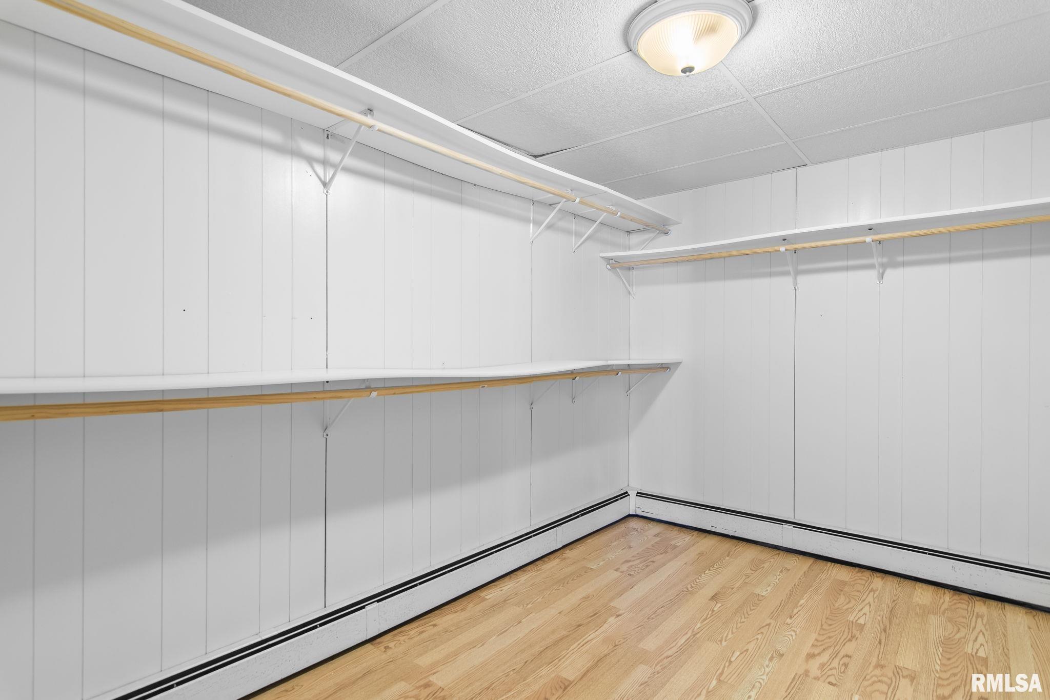 6088 Horseview Drive