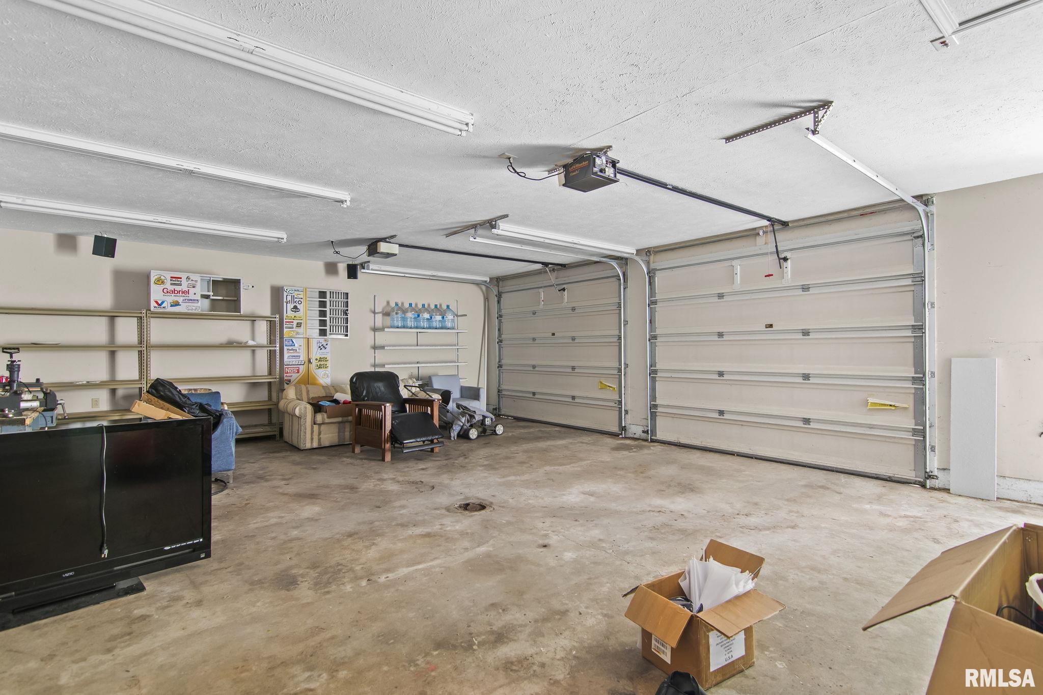 6088 Horseview Drive