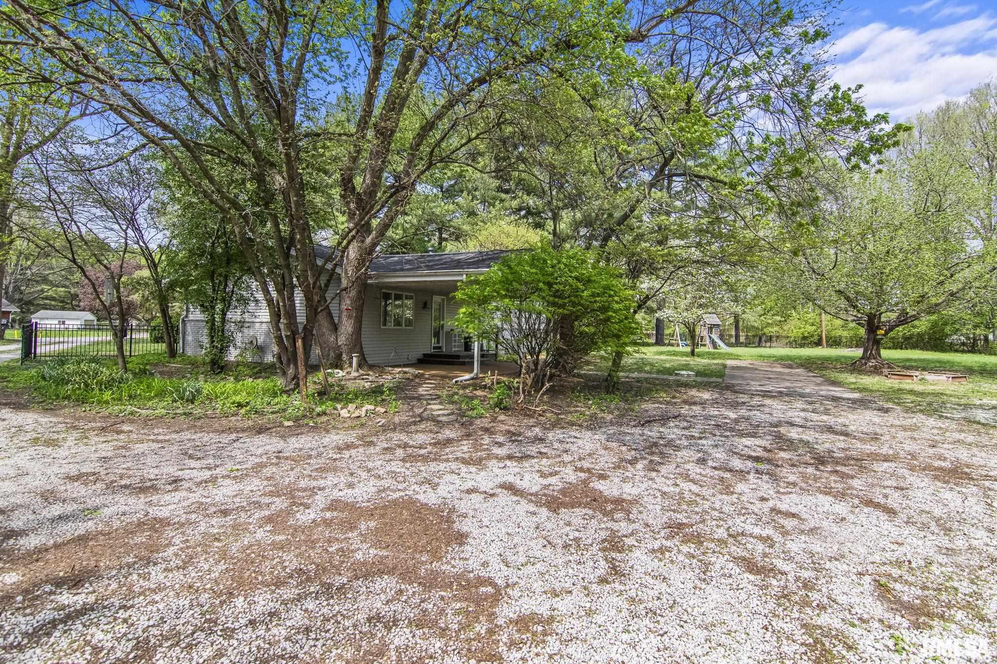 6088 Horseview Drive