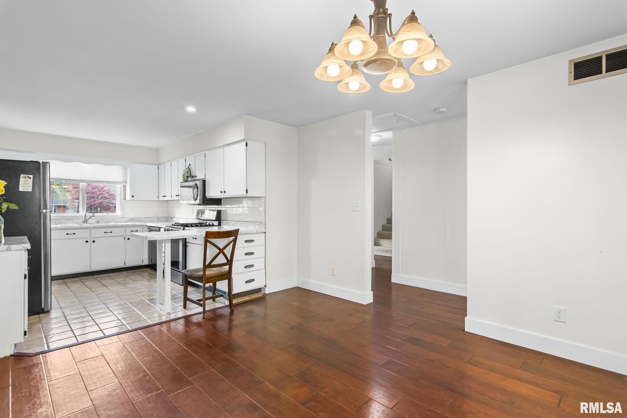 6088 Horseview Drive