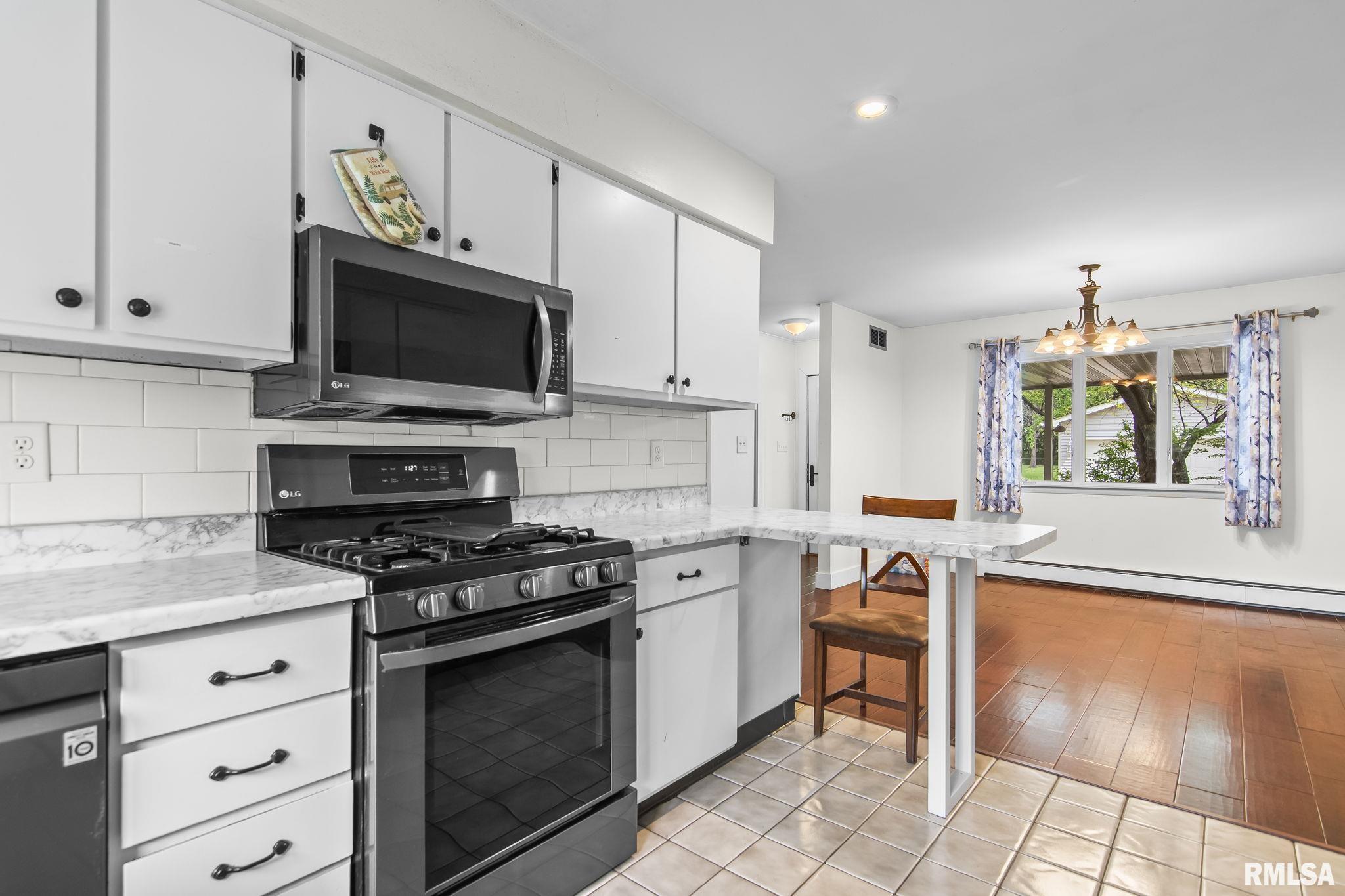 6088 Horseview Drive