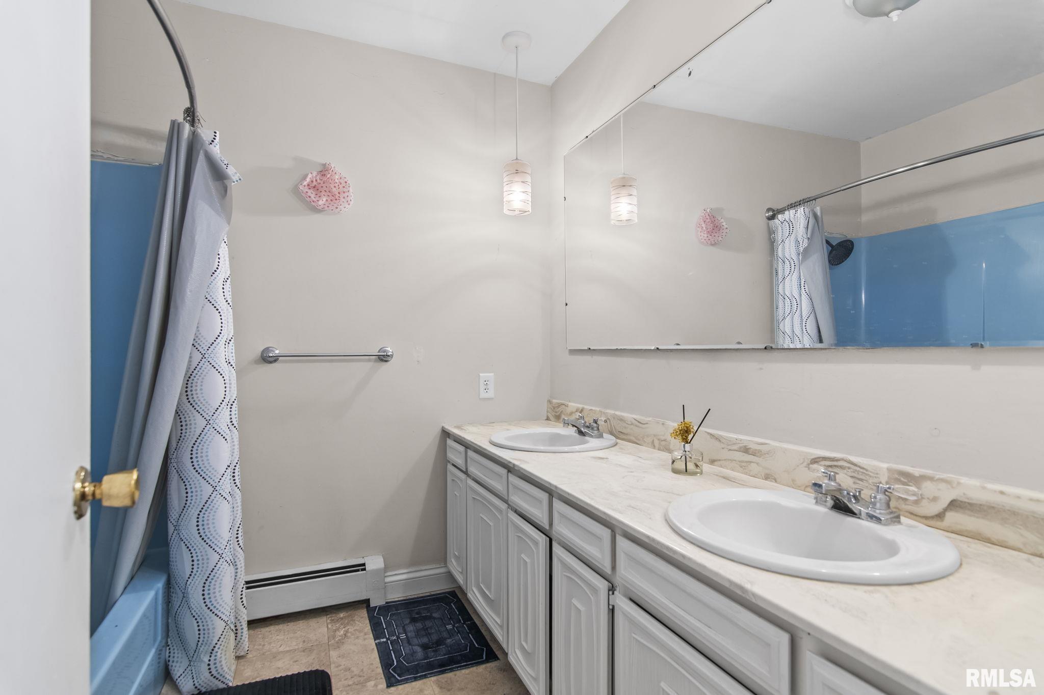 6088 Horseview Drive