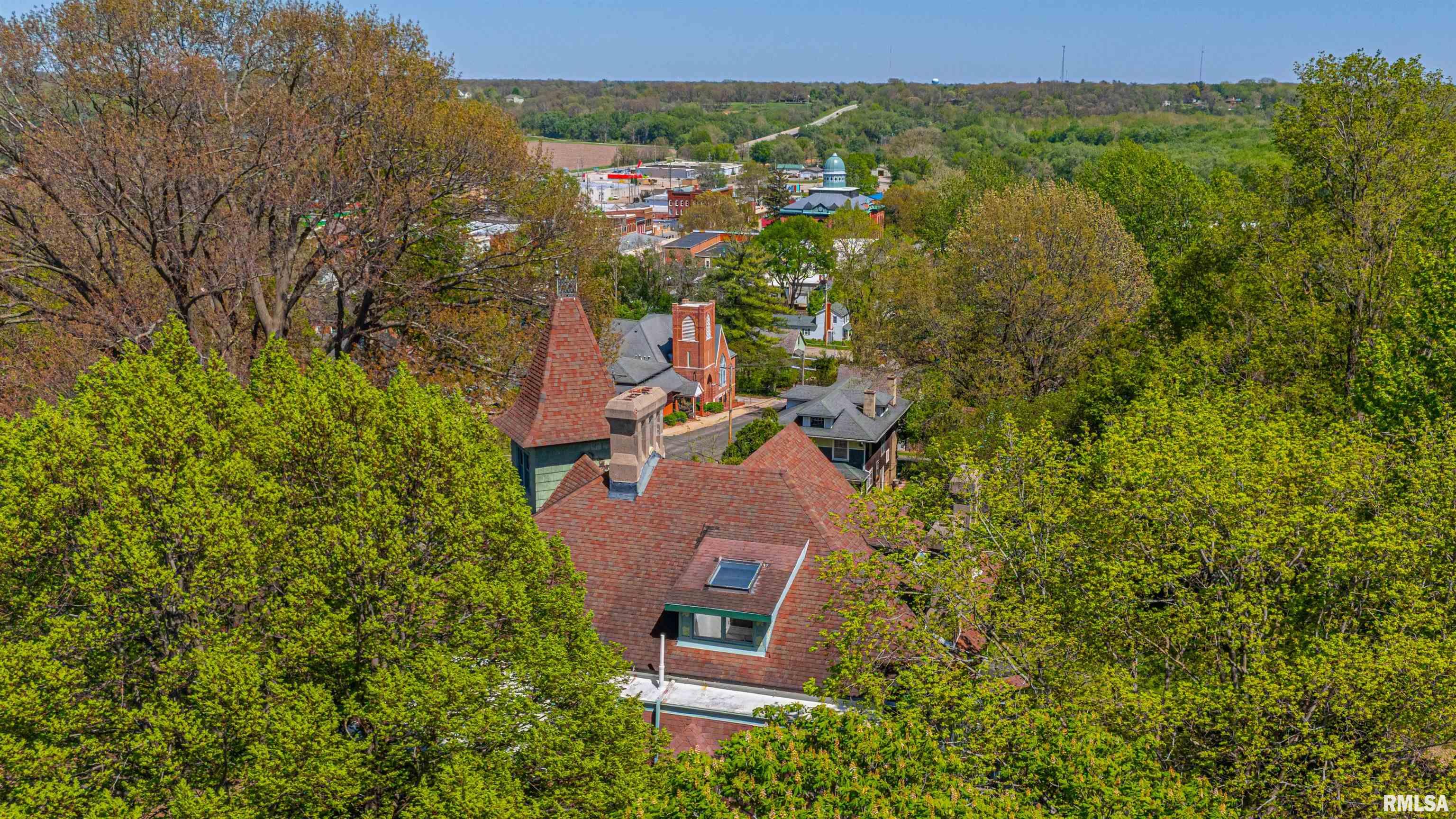324 W JACKSON Street