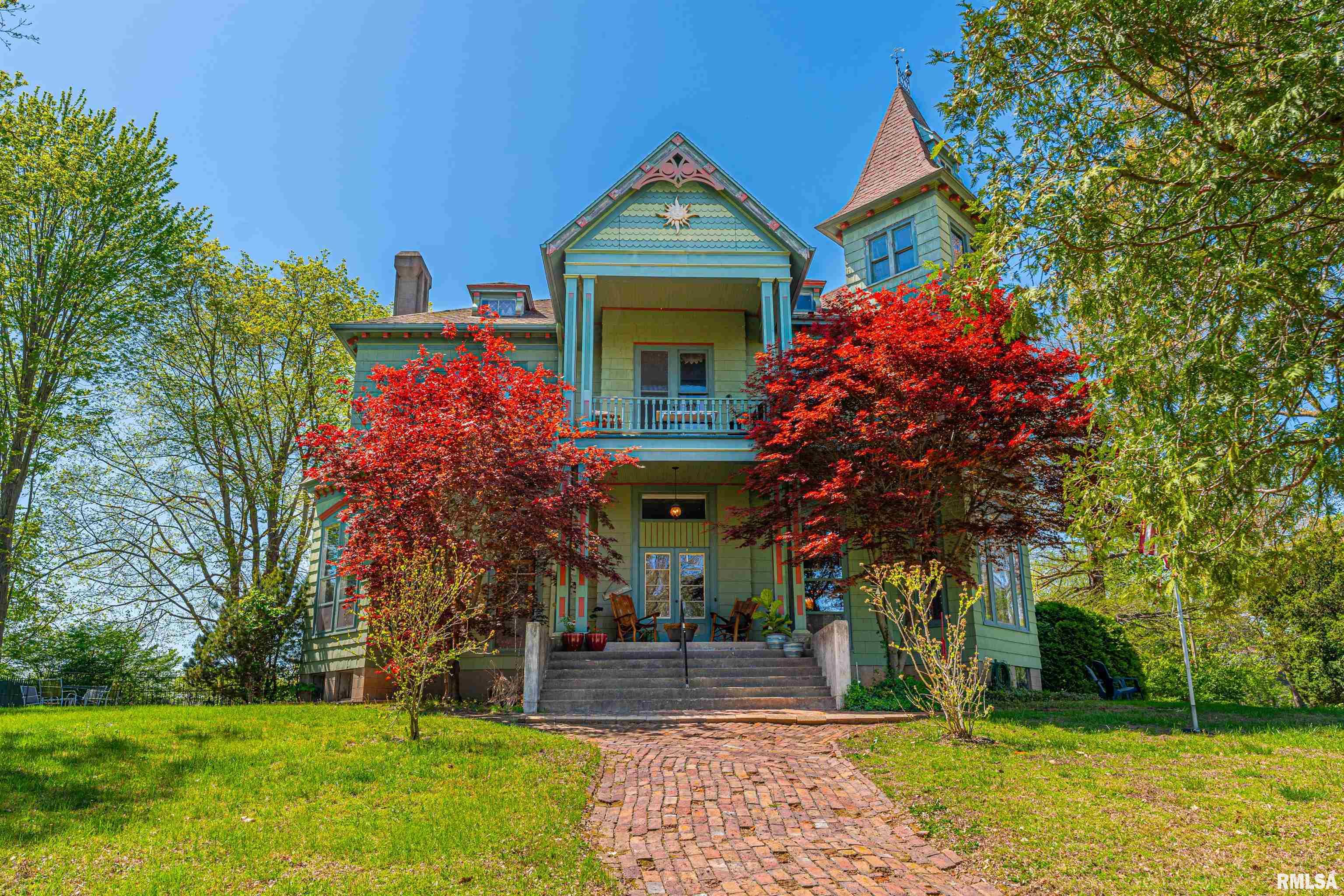324 W JACKSON Street