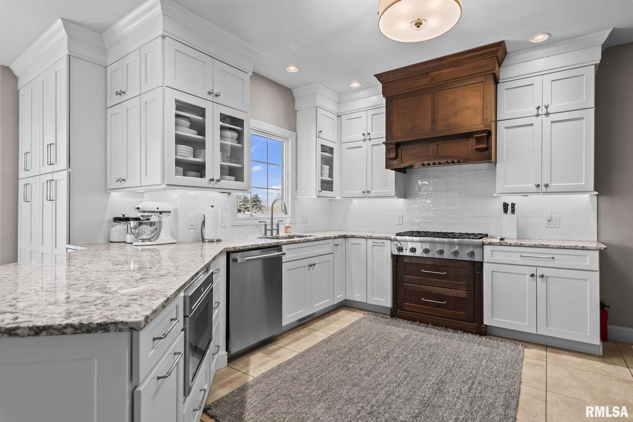 4405 Turtle Bay