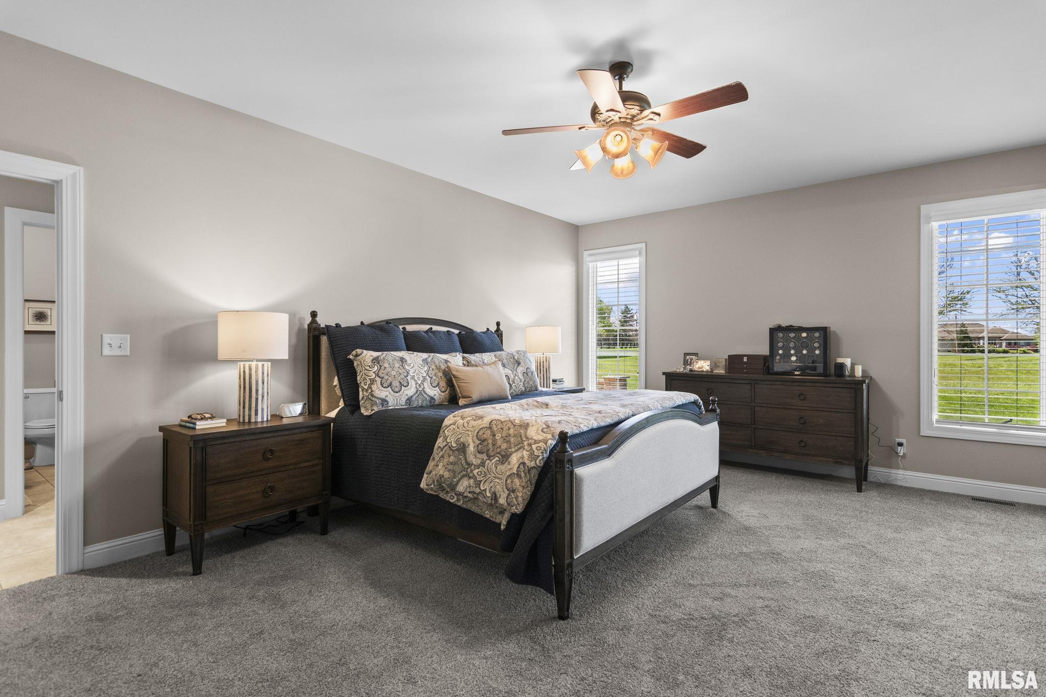 4405 Turtle Bay