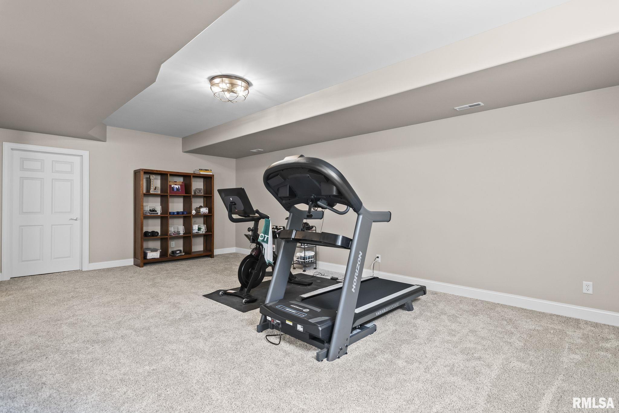 4405 Turtle Bay