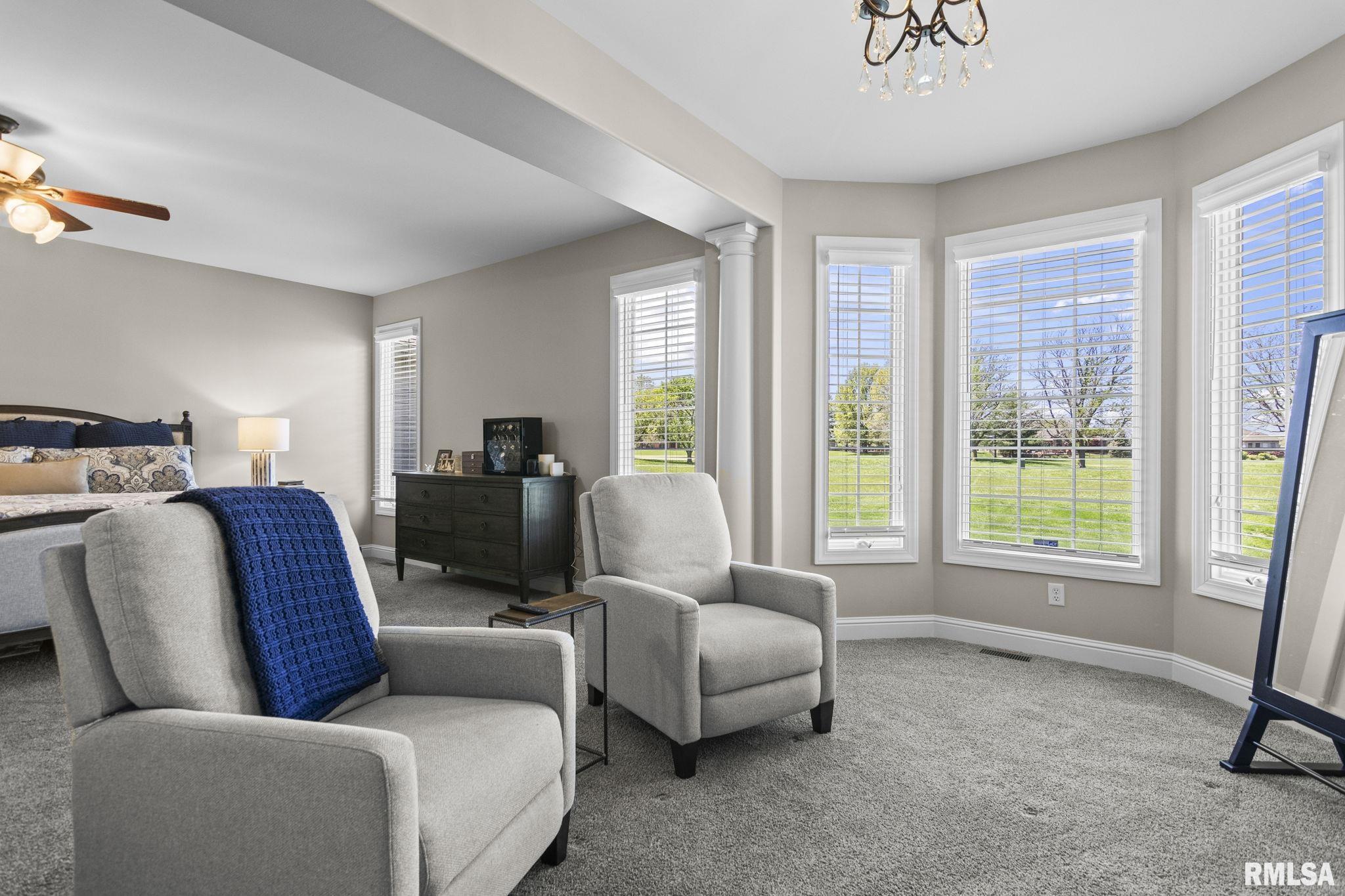 4405 Turtle Bay