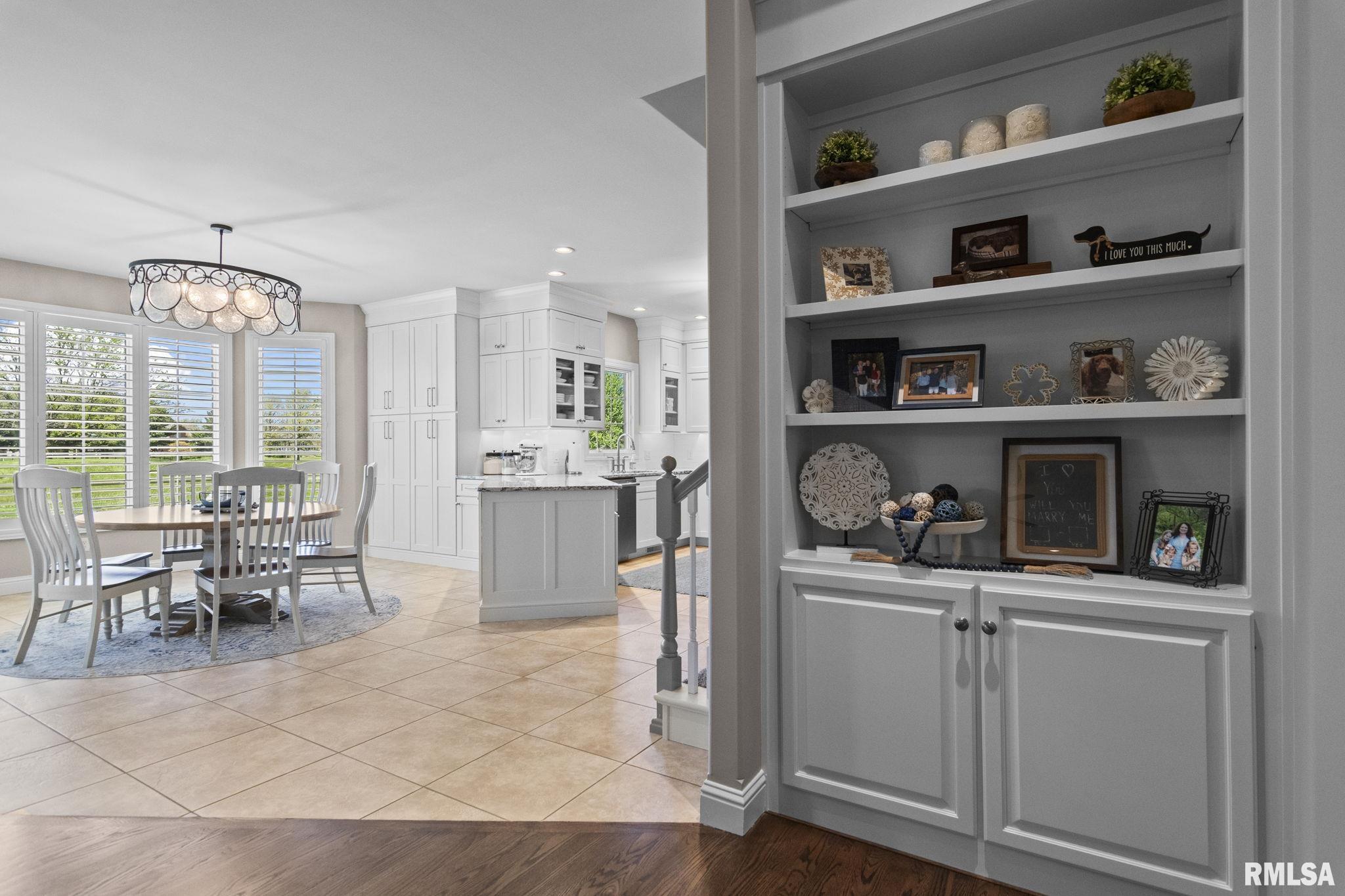4405 Turtle Bay