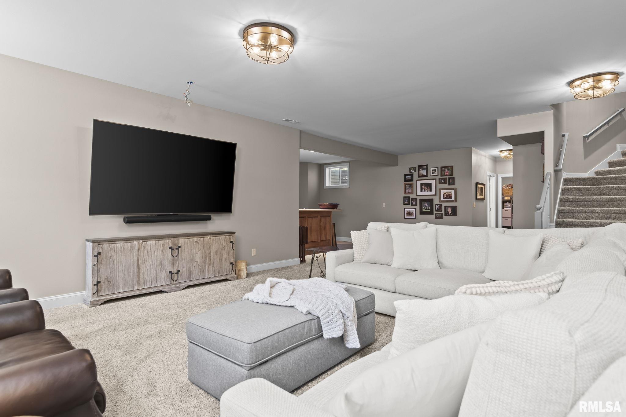 4405 Turtle Bay