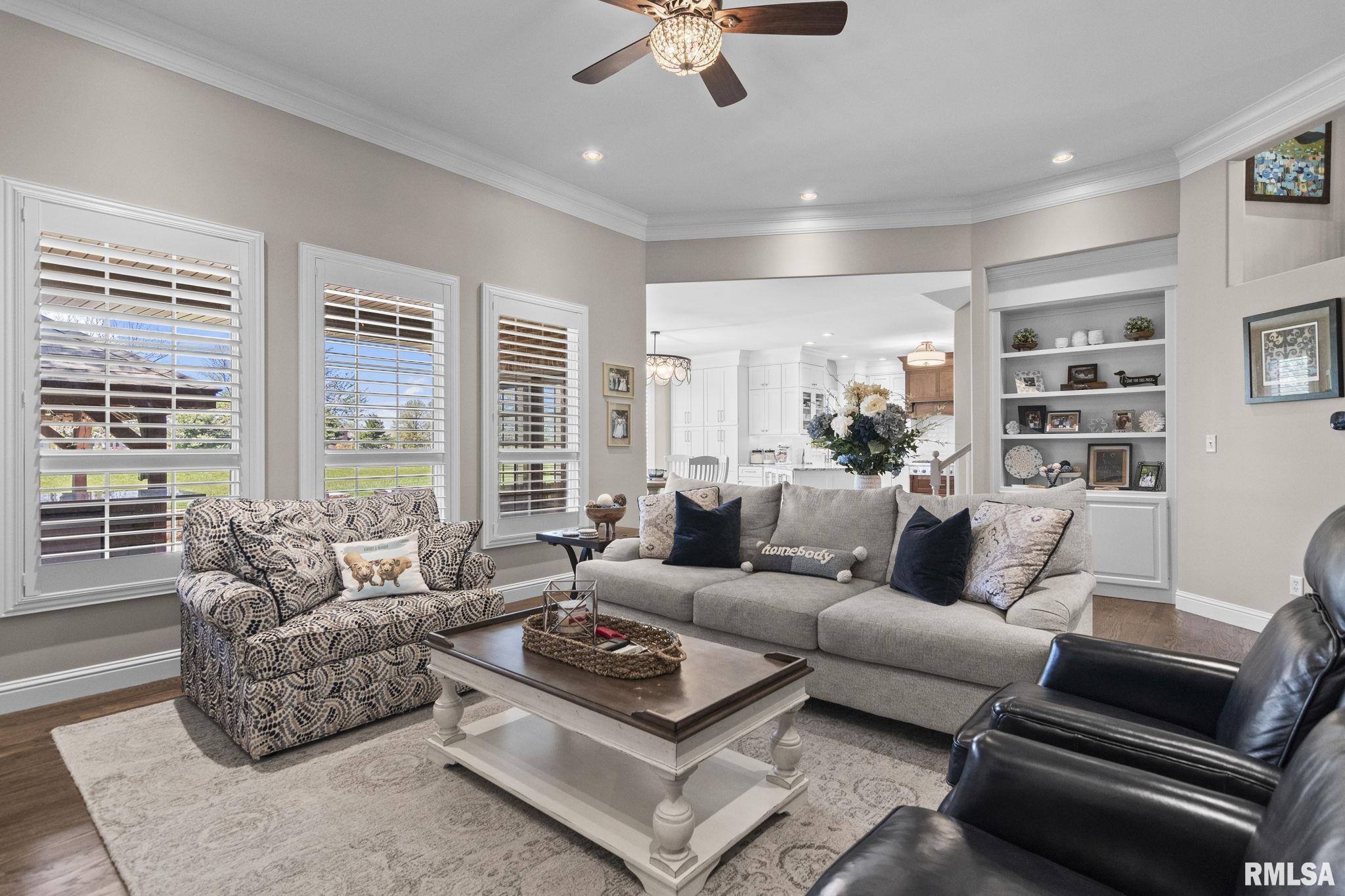 4405 Turtle Bay