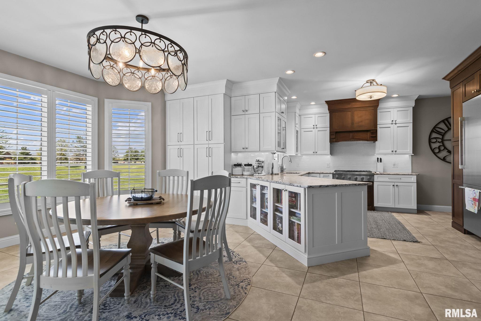 4405 Turtle Bay