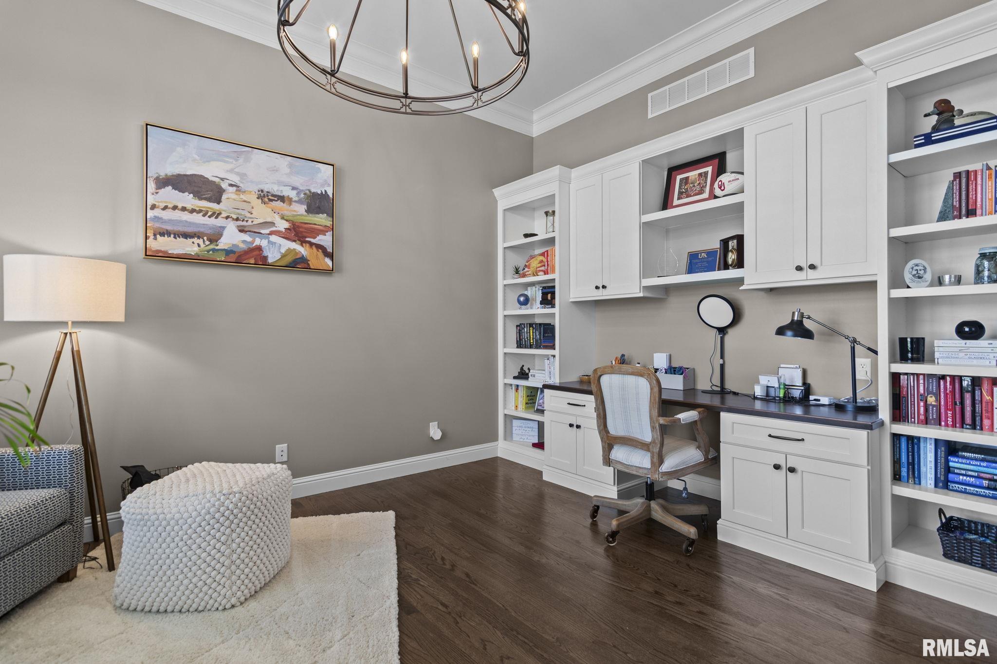 4405 Turtle Bay
