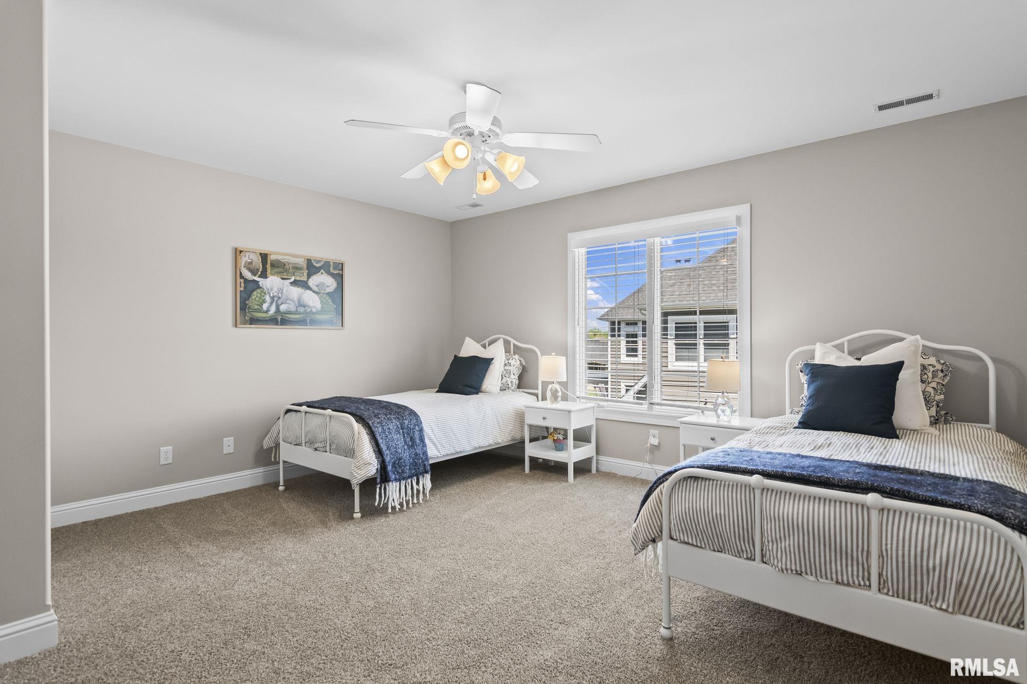 4405 Turtle Bay