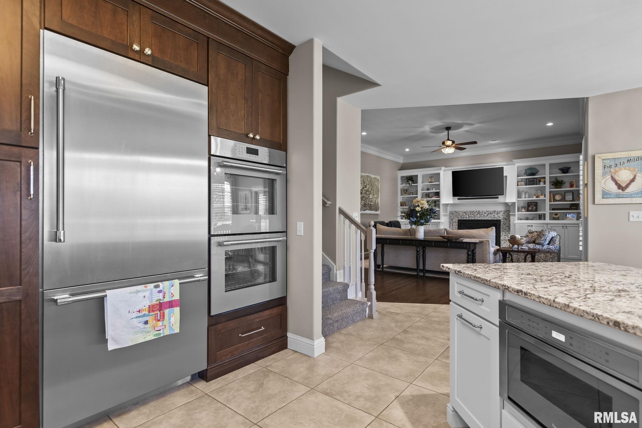 4405 Turtle Bay