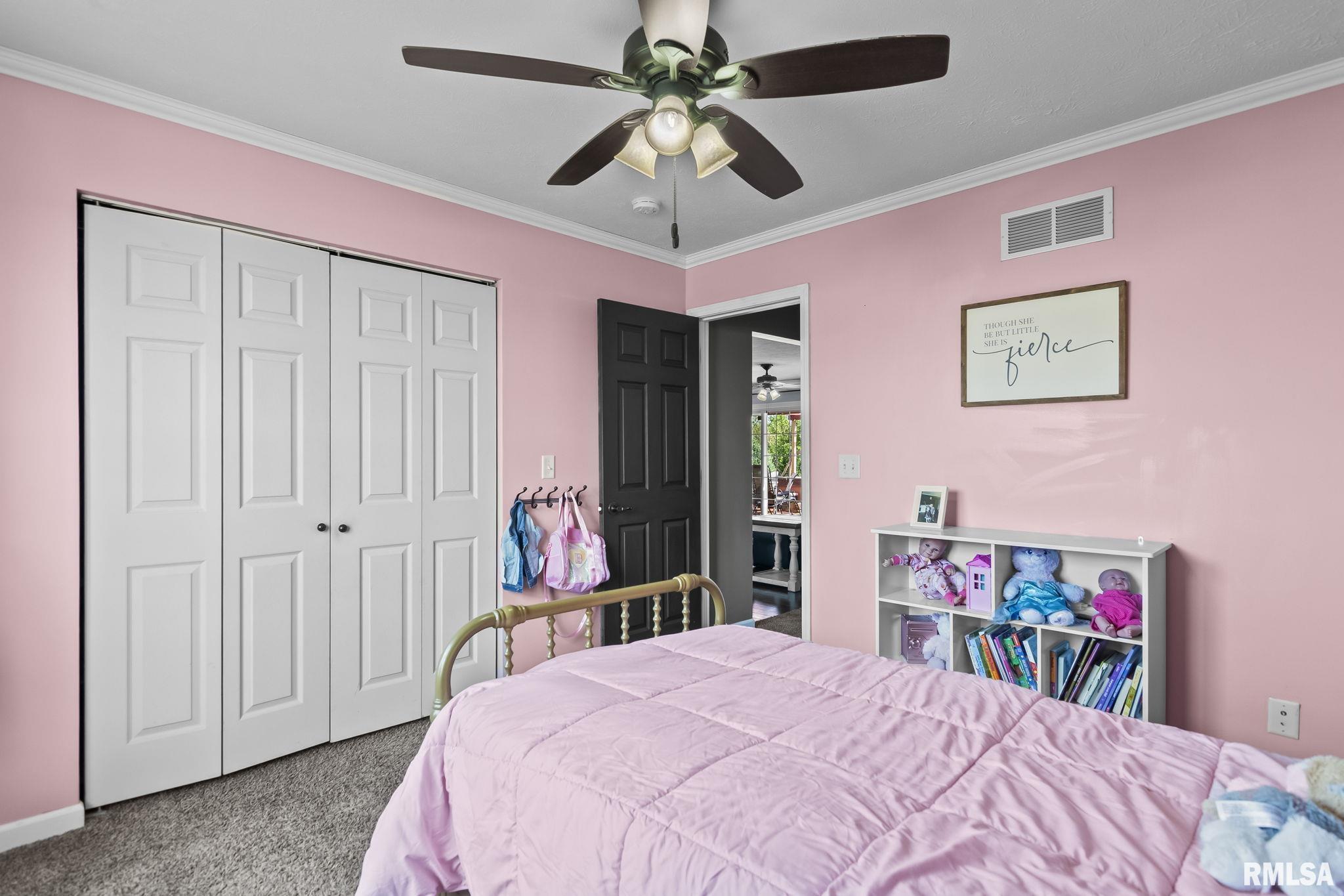 3904 PEACH TREE Drive