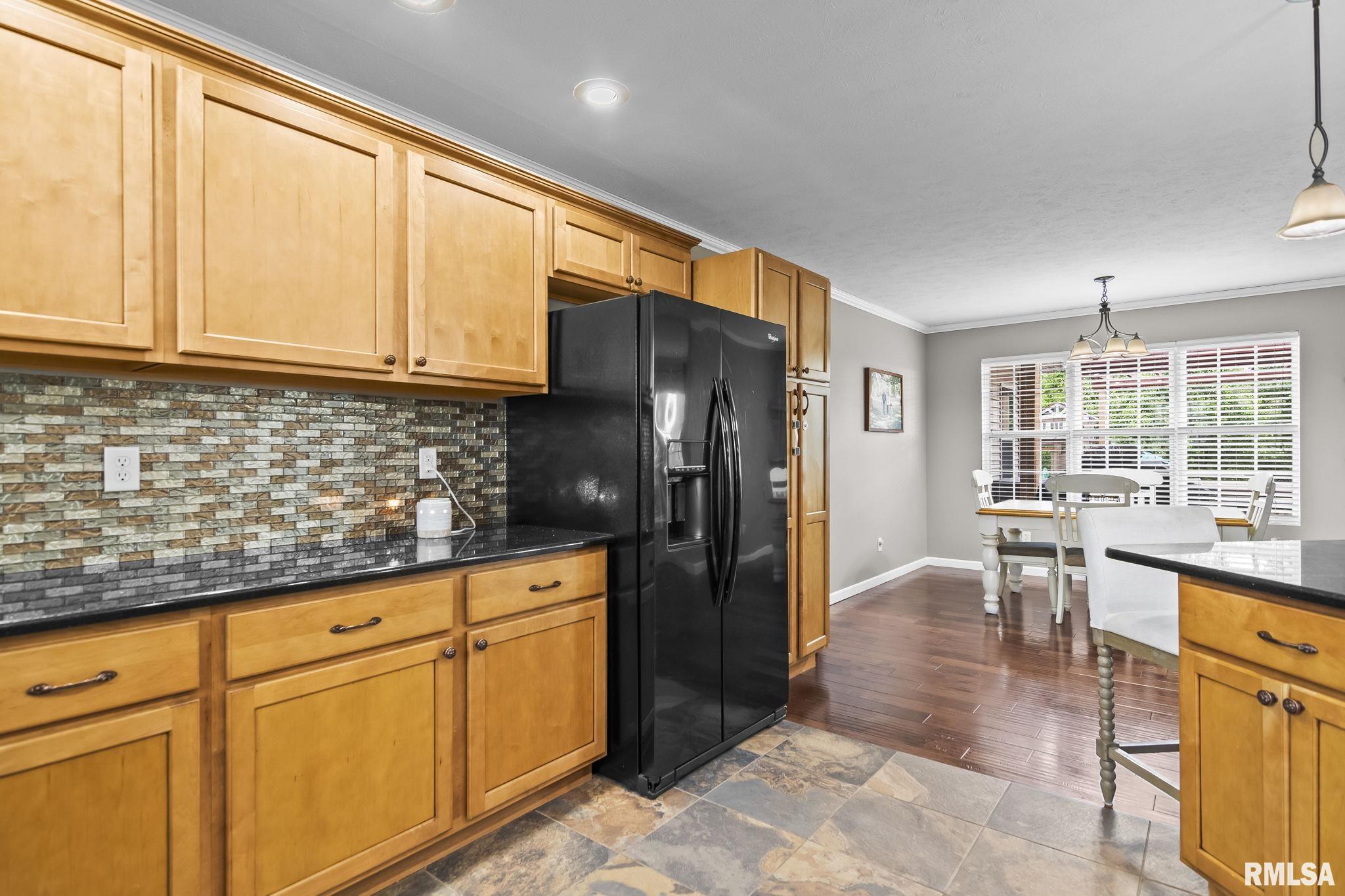 3904 PEACH TREE Drive