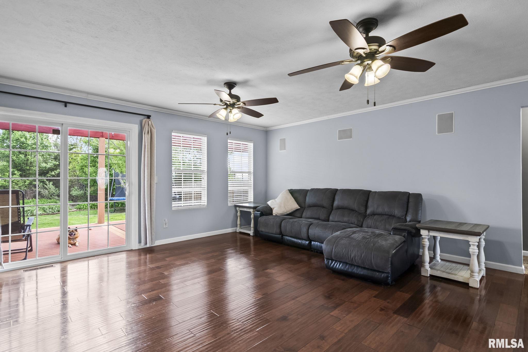 3904 PEACH TREE Drive