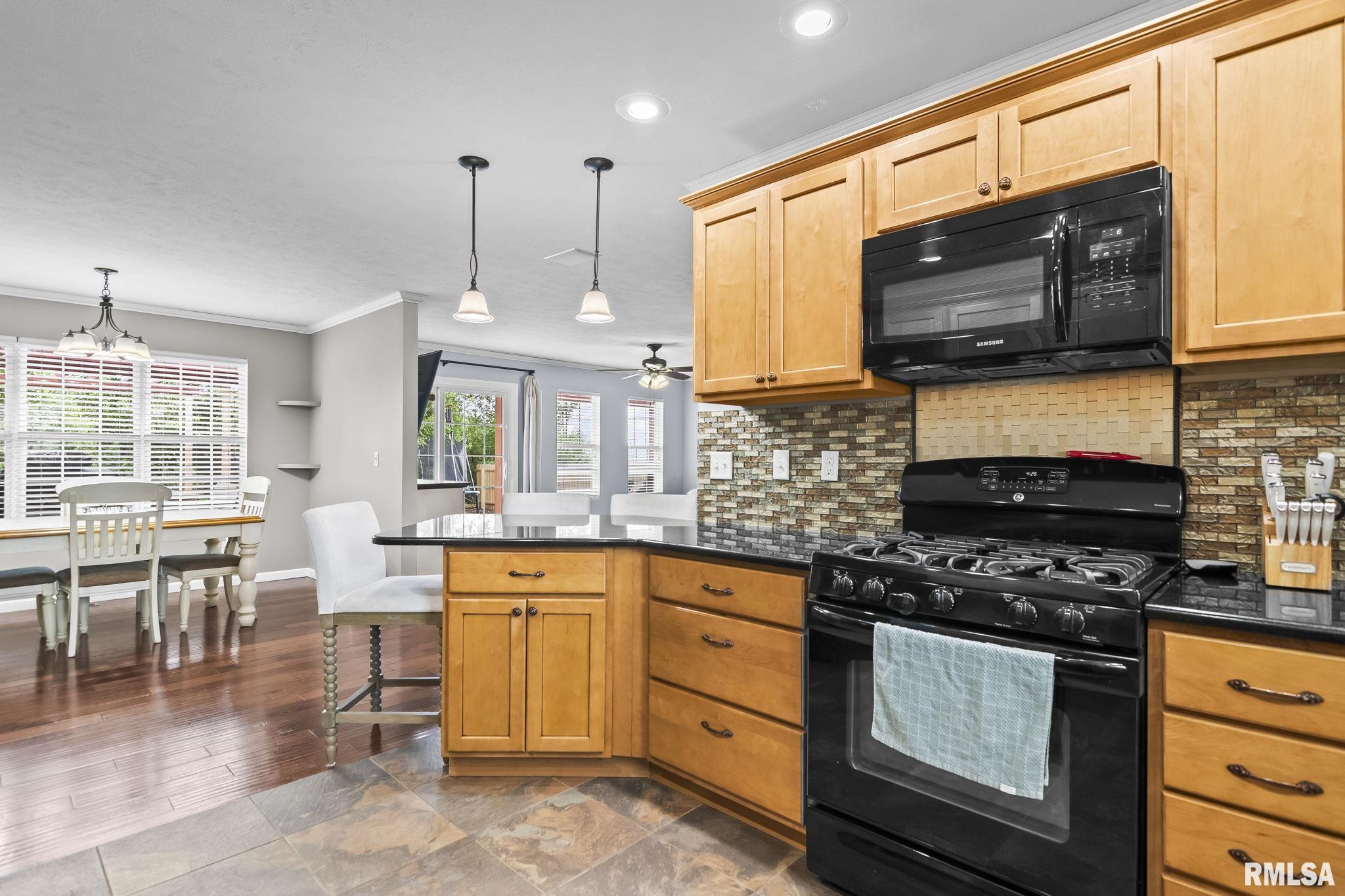 3904 PEACH TREE Drive