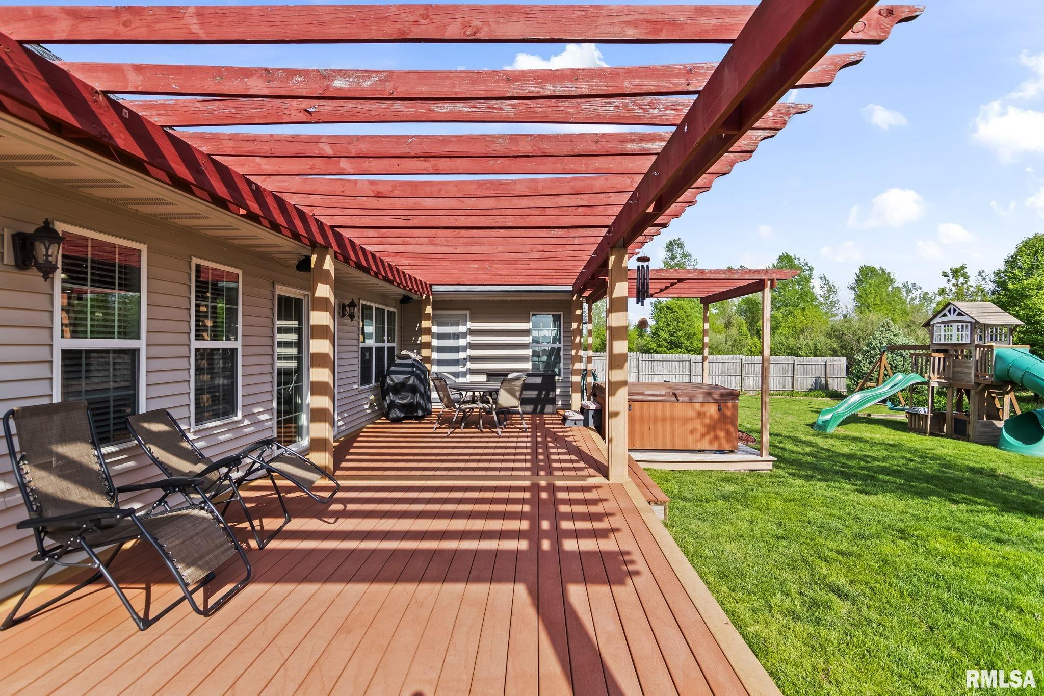 3904 PEACH TREE Drive