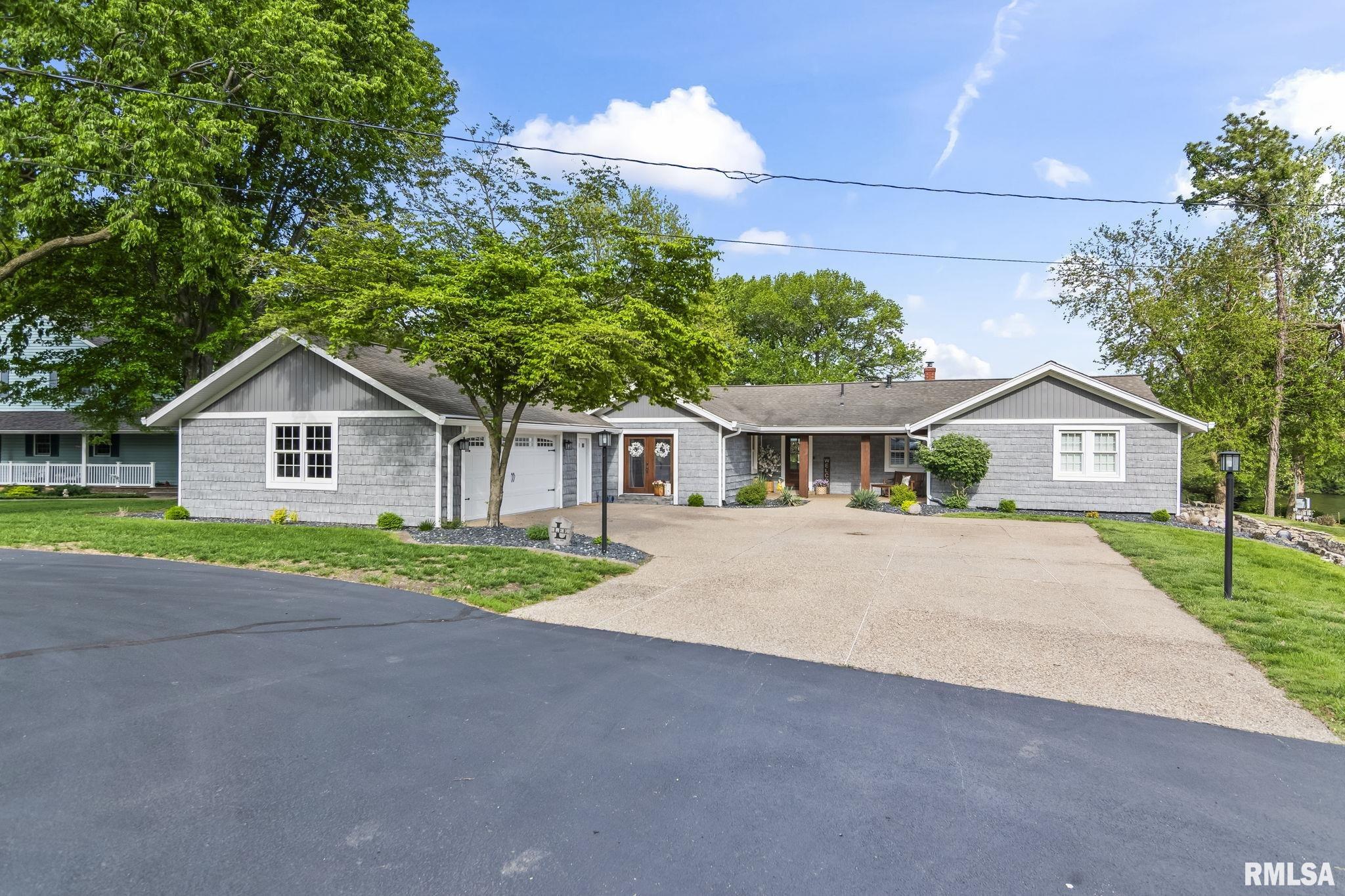 1508 W LAKE SHORE Drive