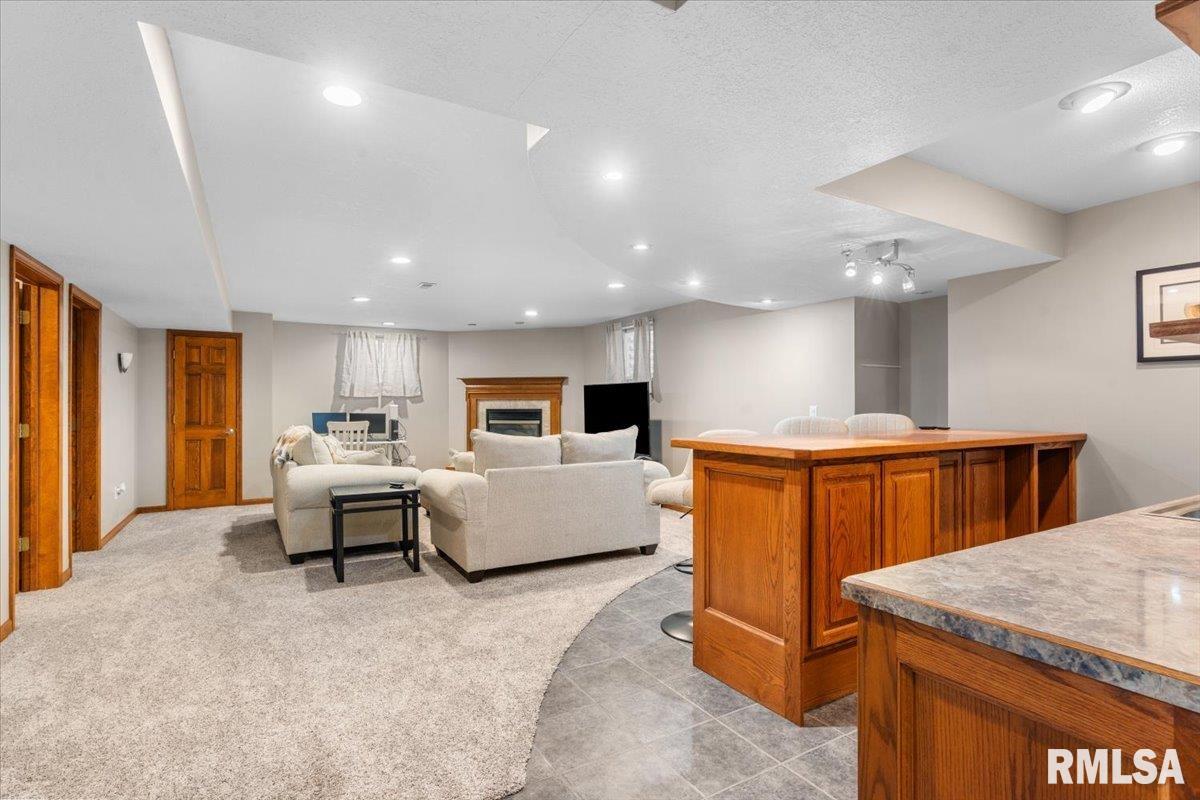 6808 Ninebark Drive