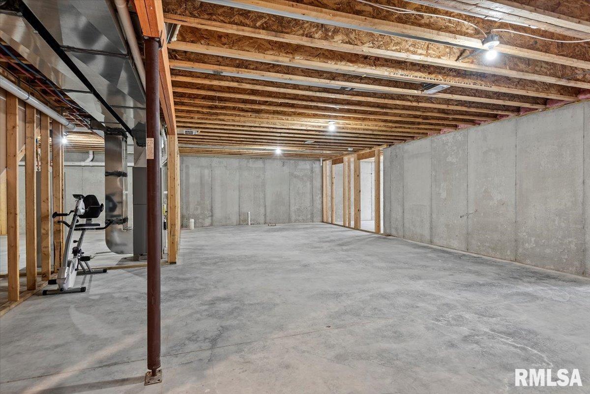 3702 WESTGATE Drive