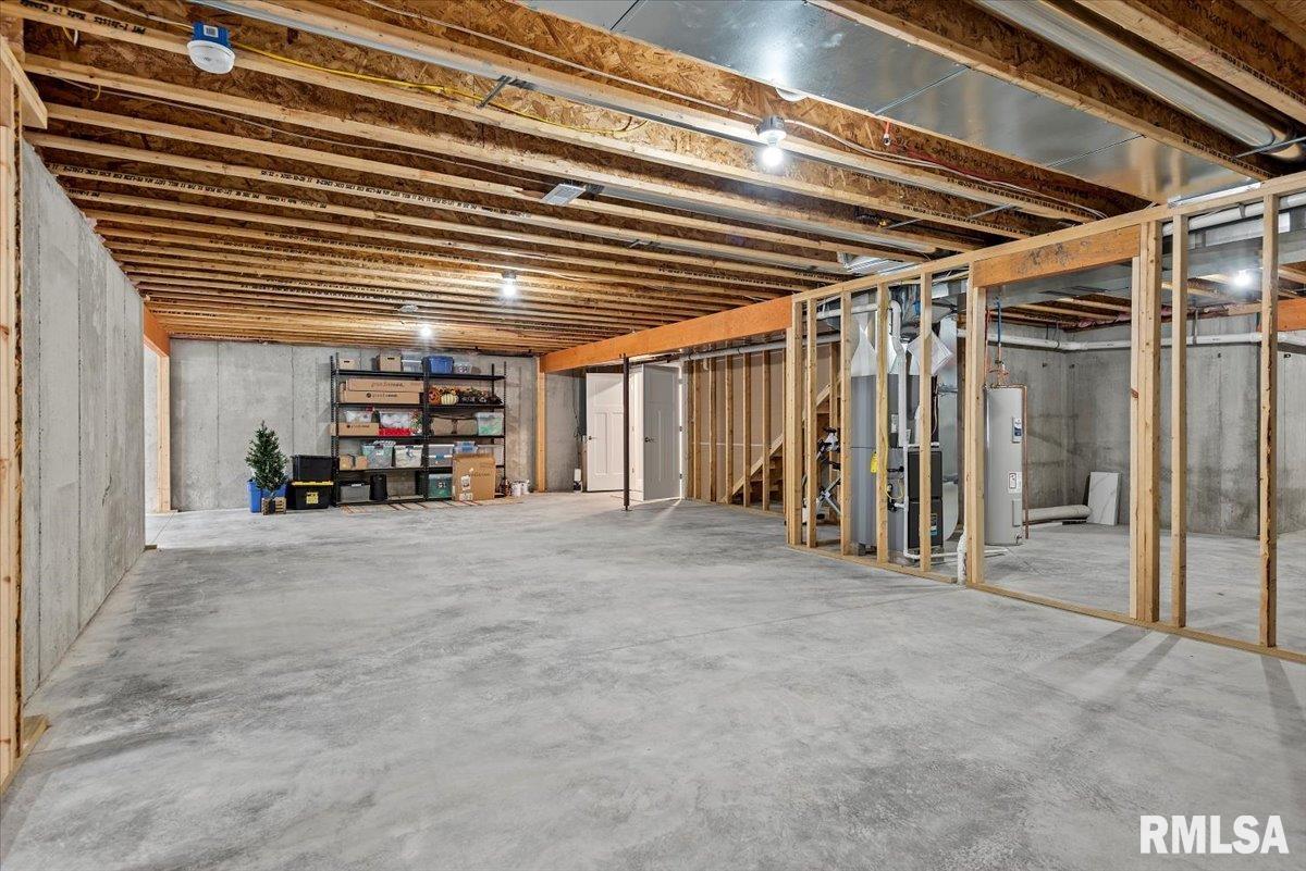 3702 WESTGATE Drive