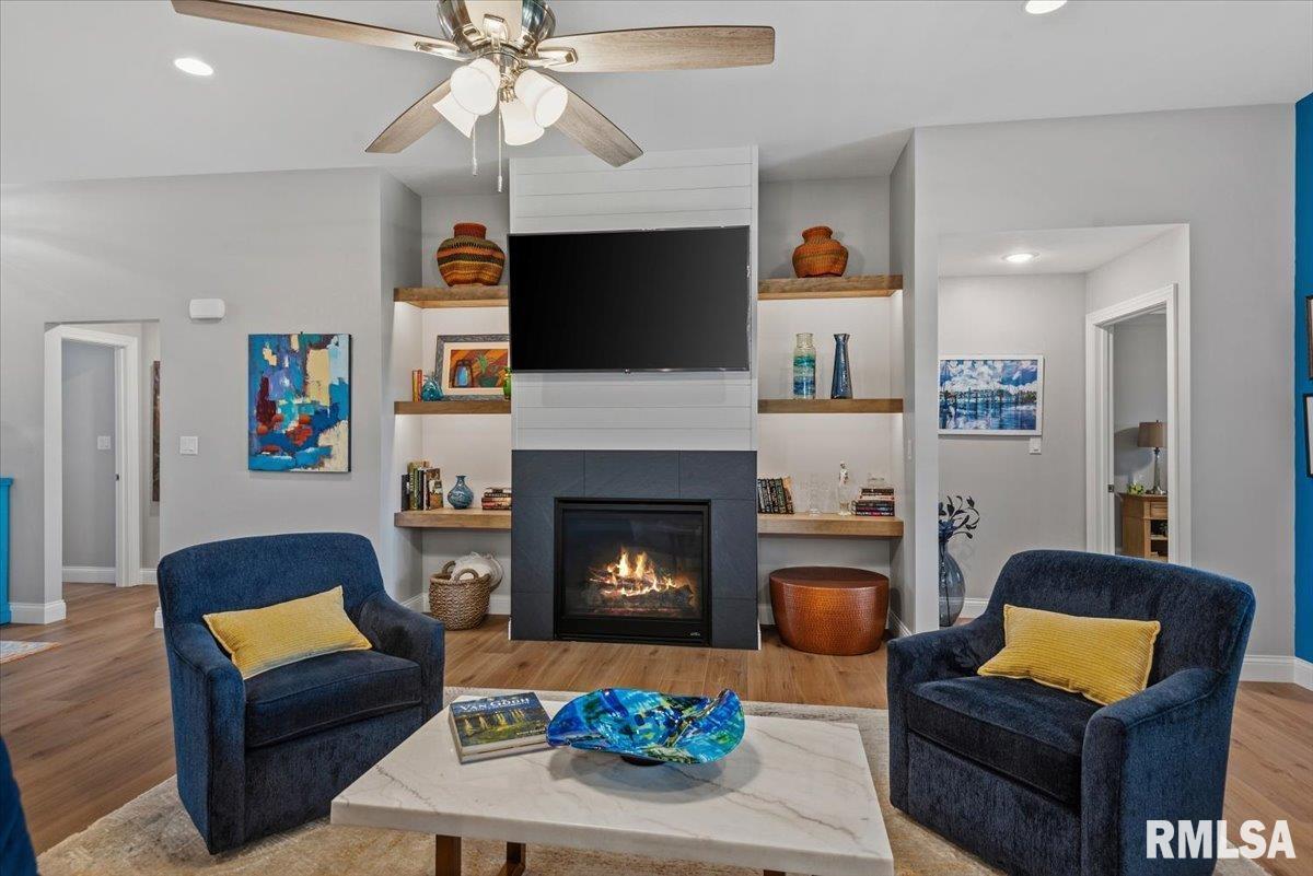 3702 WESTGATE Drive
