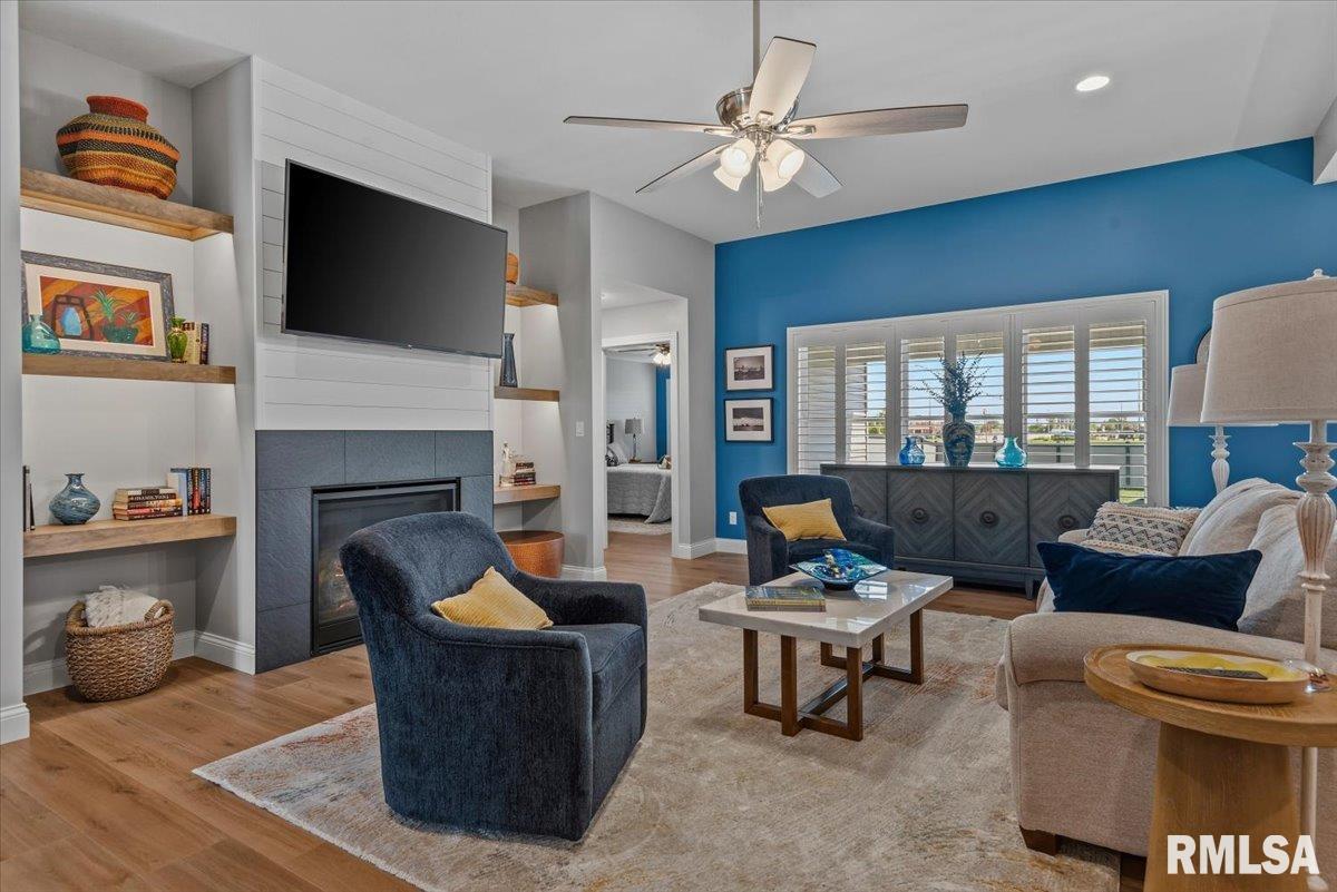 3702 WESTGATE Drive
