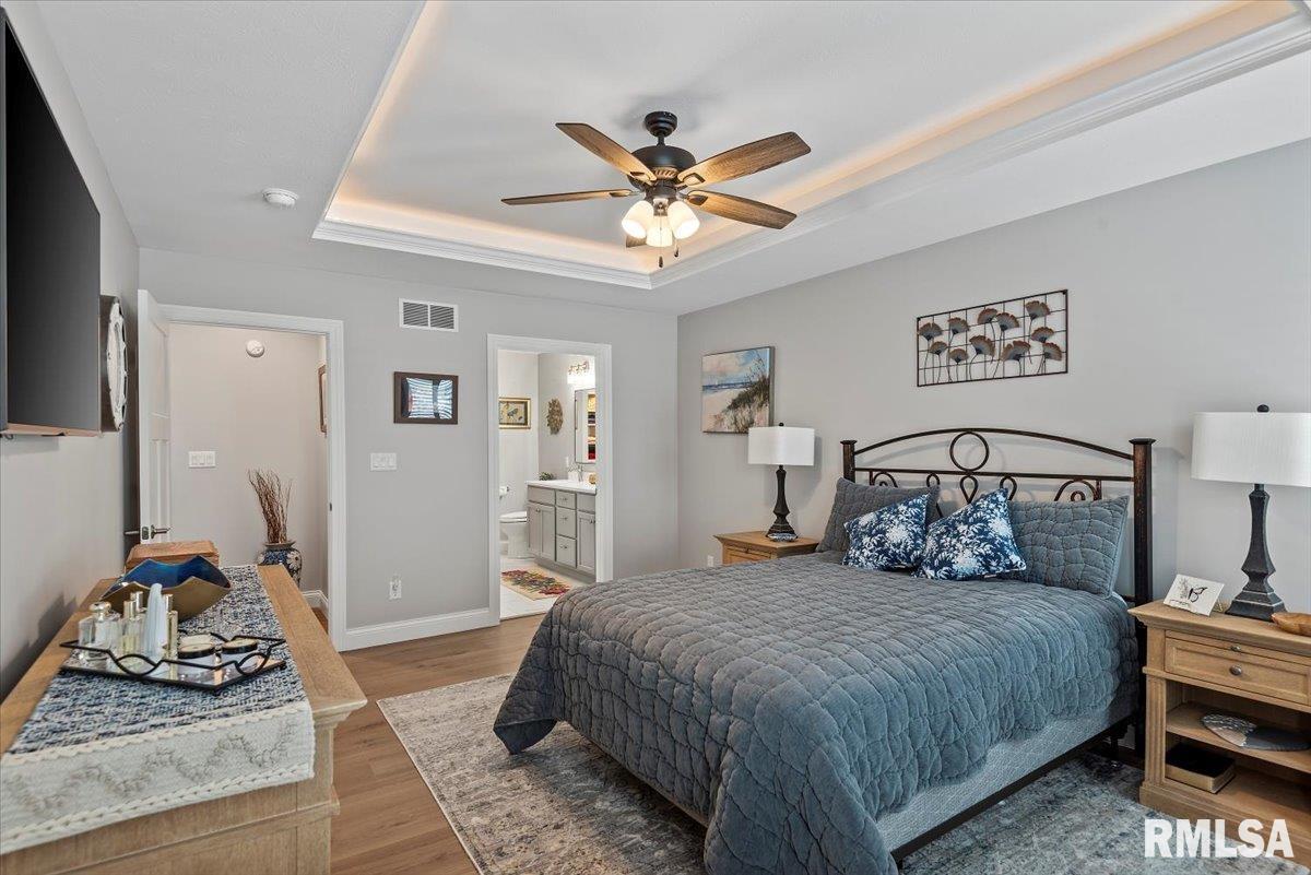 3702 WESTGATE Drive