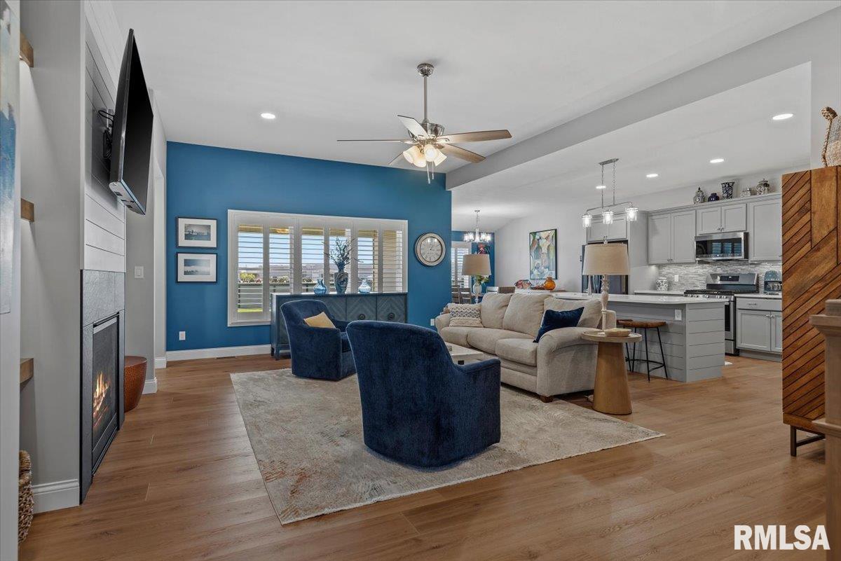 3702 WESTGATE Drive