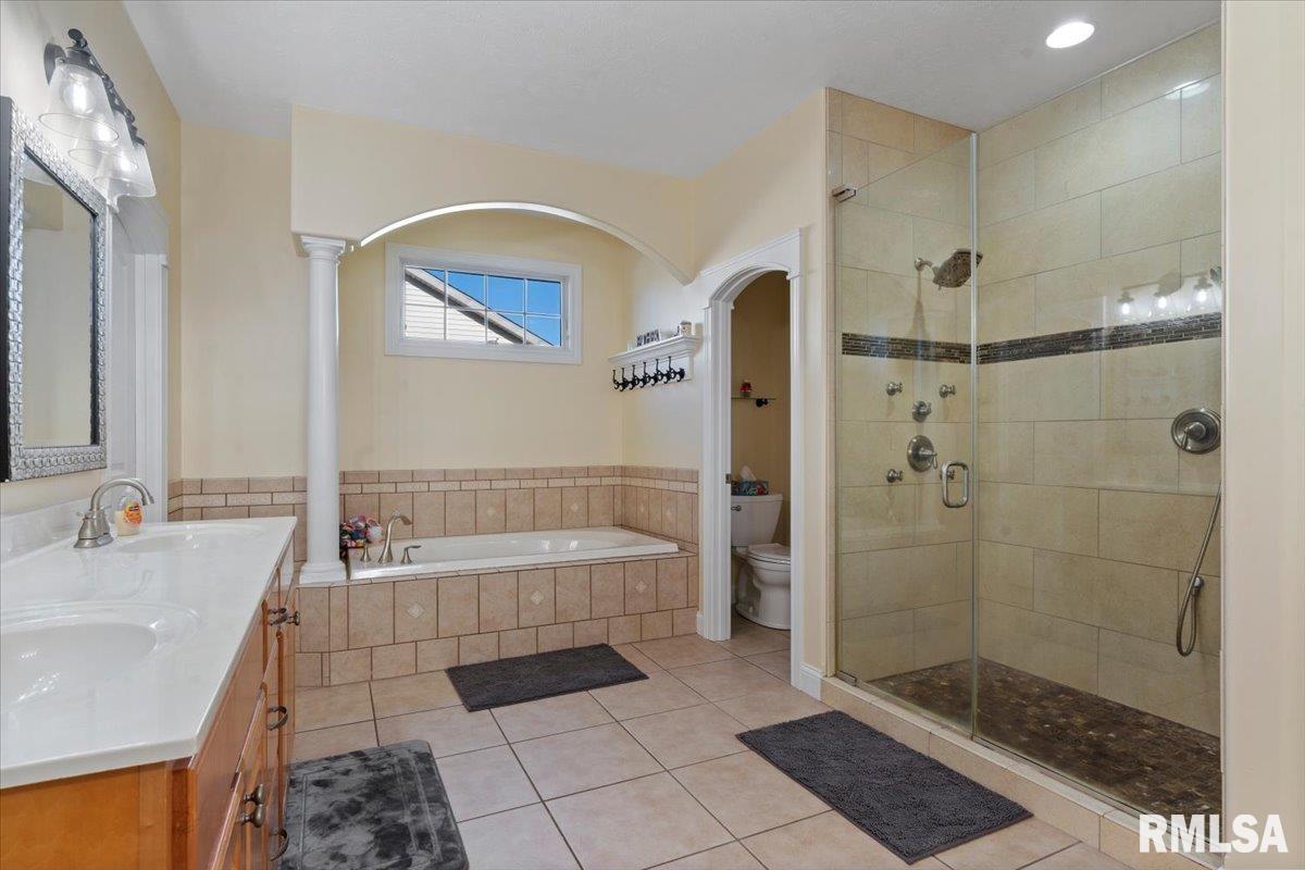 5616 Legacy Lane