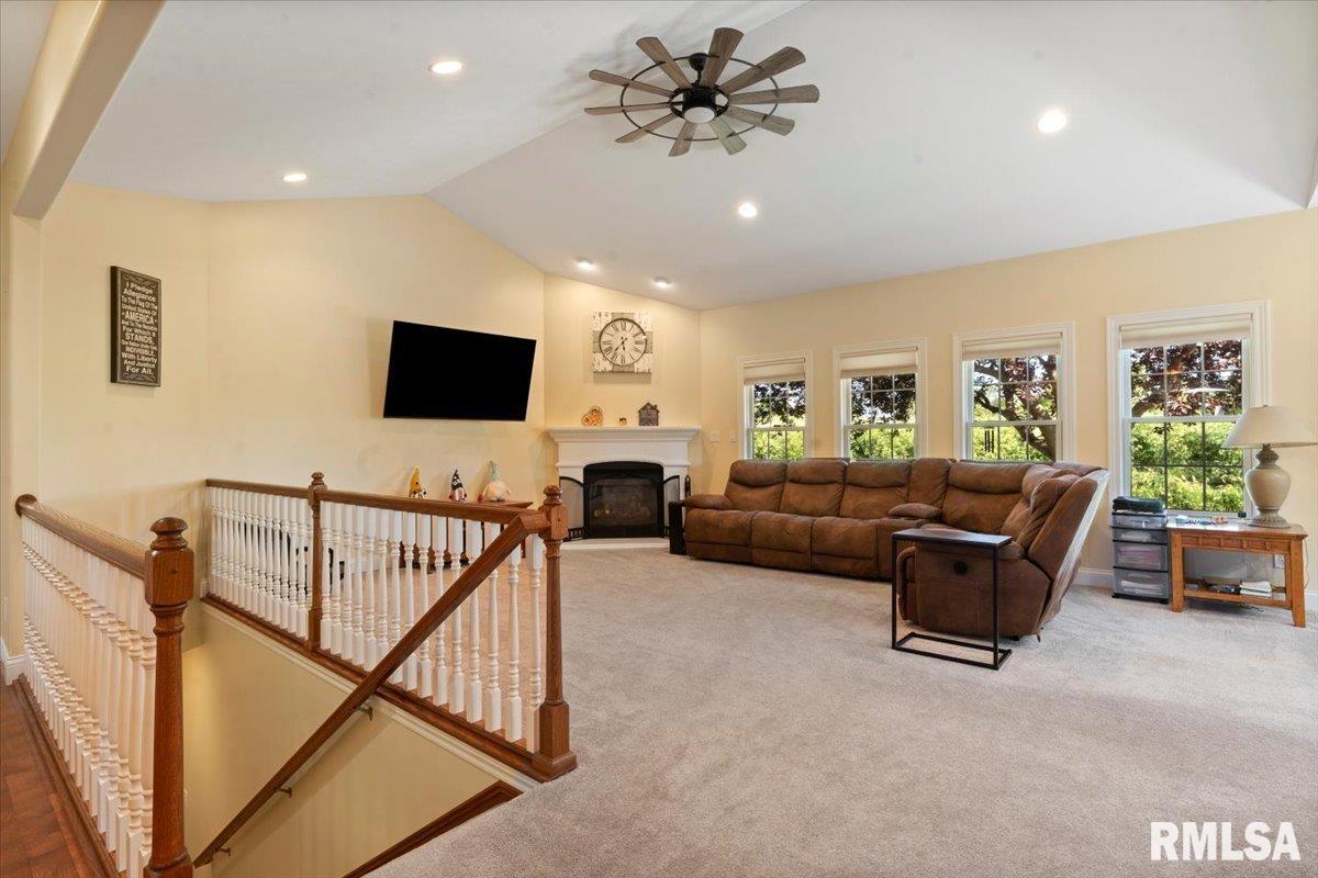 5616 Legacy Lane