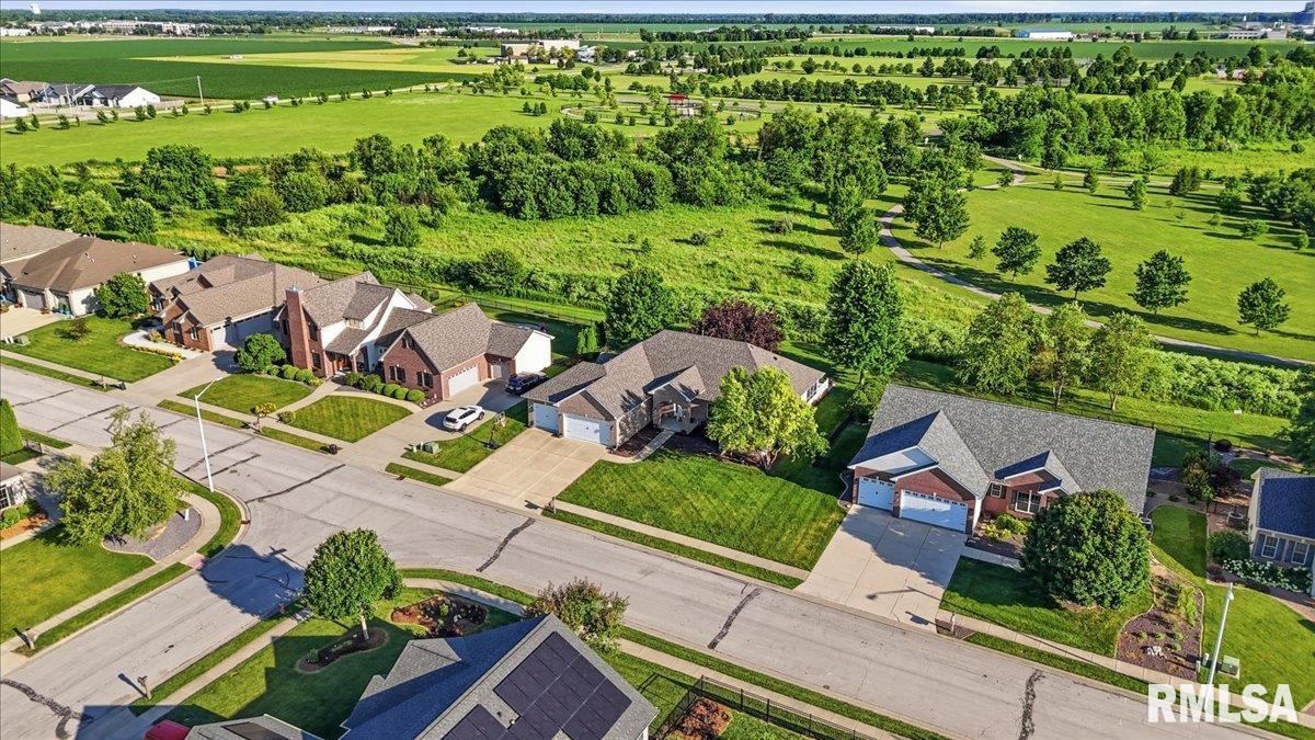 5616 Legacy Lane