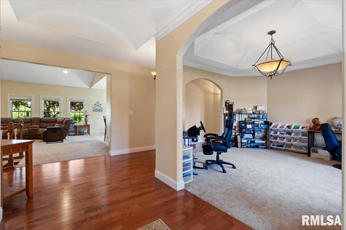 5616 Legacy Lane