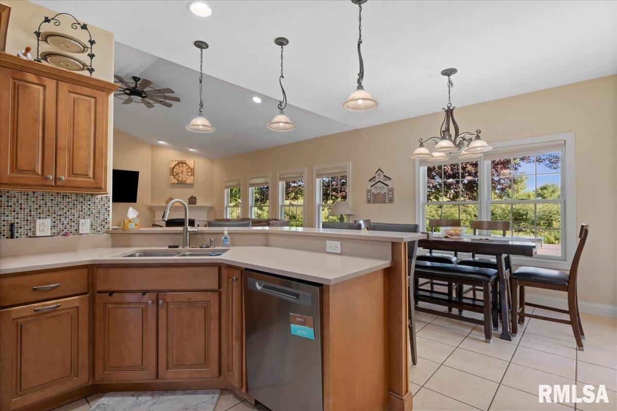 5616 Legacy Lane
