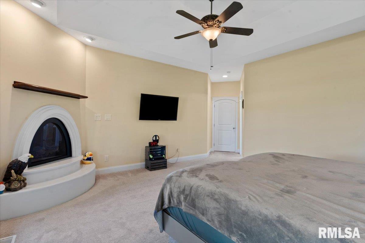 5616 Legacy Lane